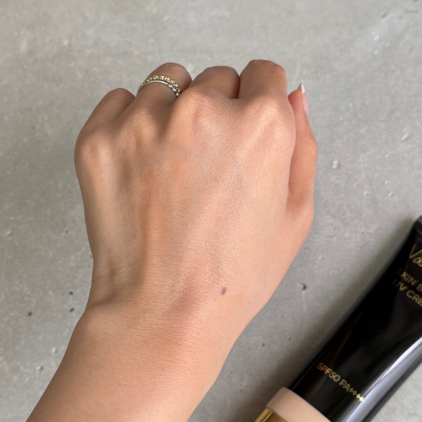 Lisaðââ¬æçš¿ãããã©ããð«¶ð» on LIPS ãVanCleoã¹ãã³ãã©ã€ãUVã¯ãªãŒã ðãã³ã±ãã«ã«ã§ææè..ãïŒ3æç®ïŒ