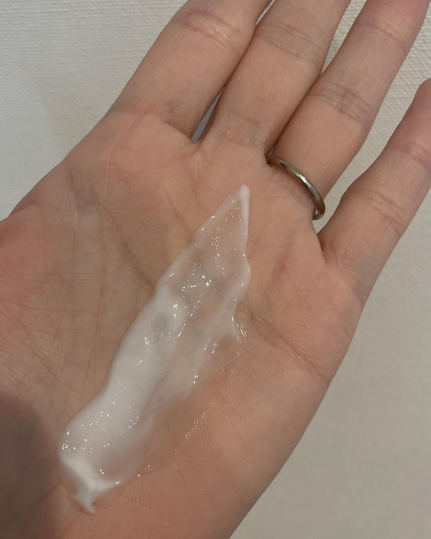 ラメラエッセンスヘアミルク/sunal/ヘアミルクを使ったクチコミ（2枚目）