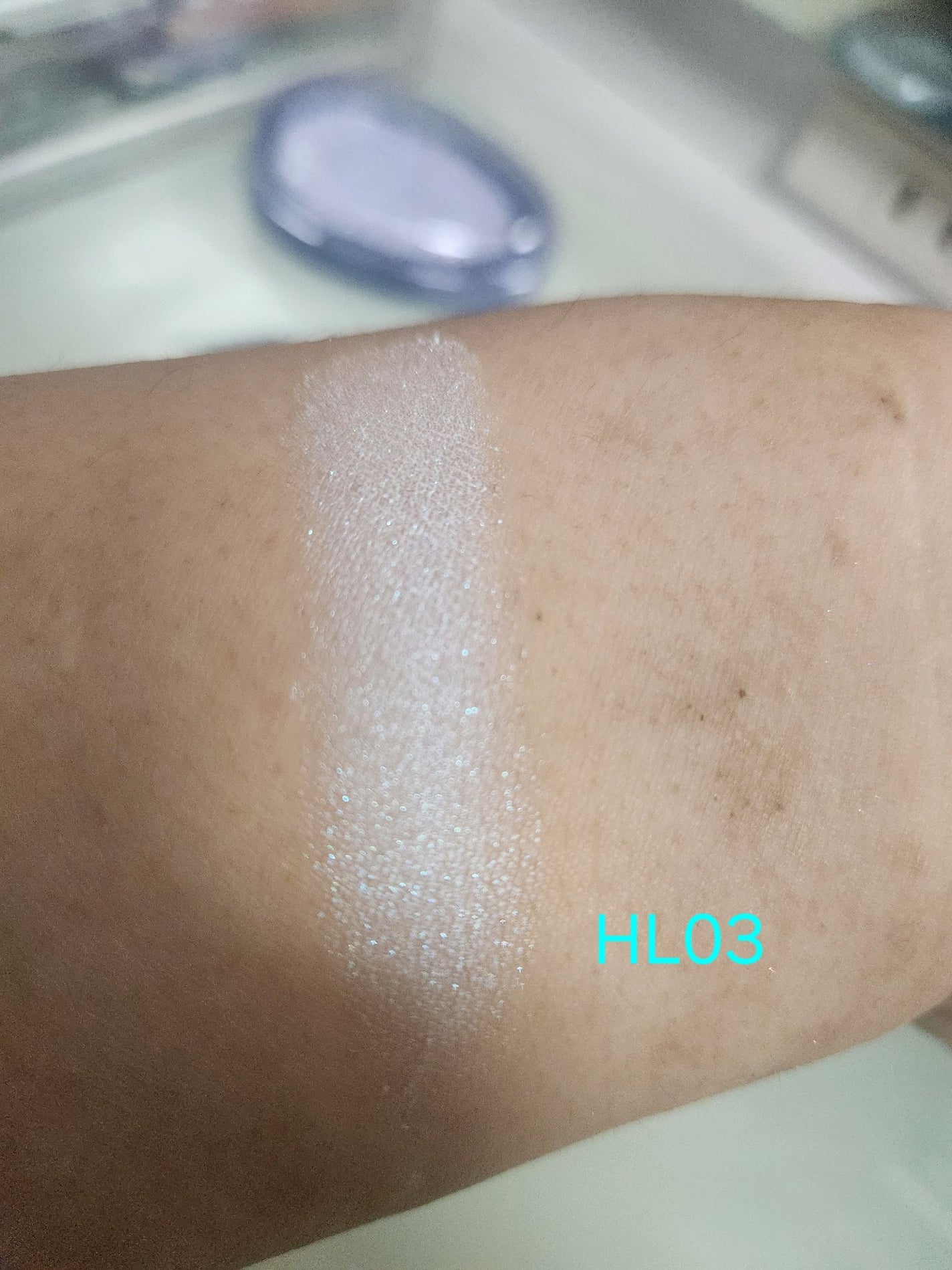 フィー グリッツストーンハイライター/fwee/パウダーハイライトを使ったクチコミ(7枚目)