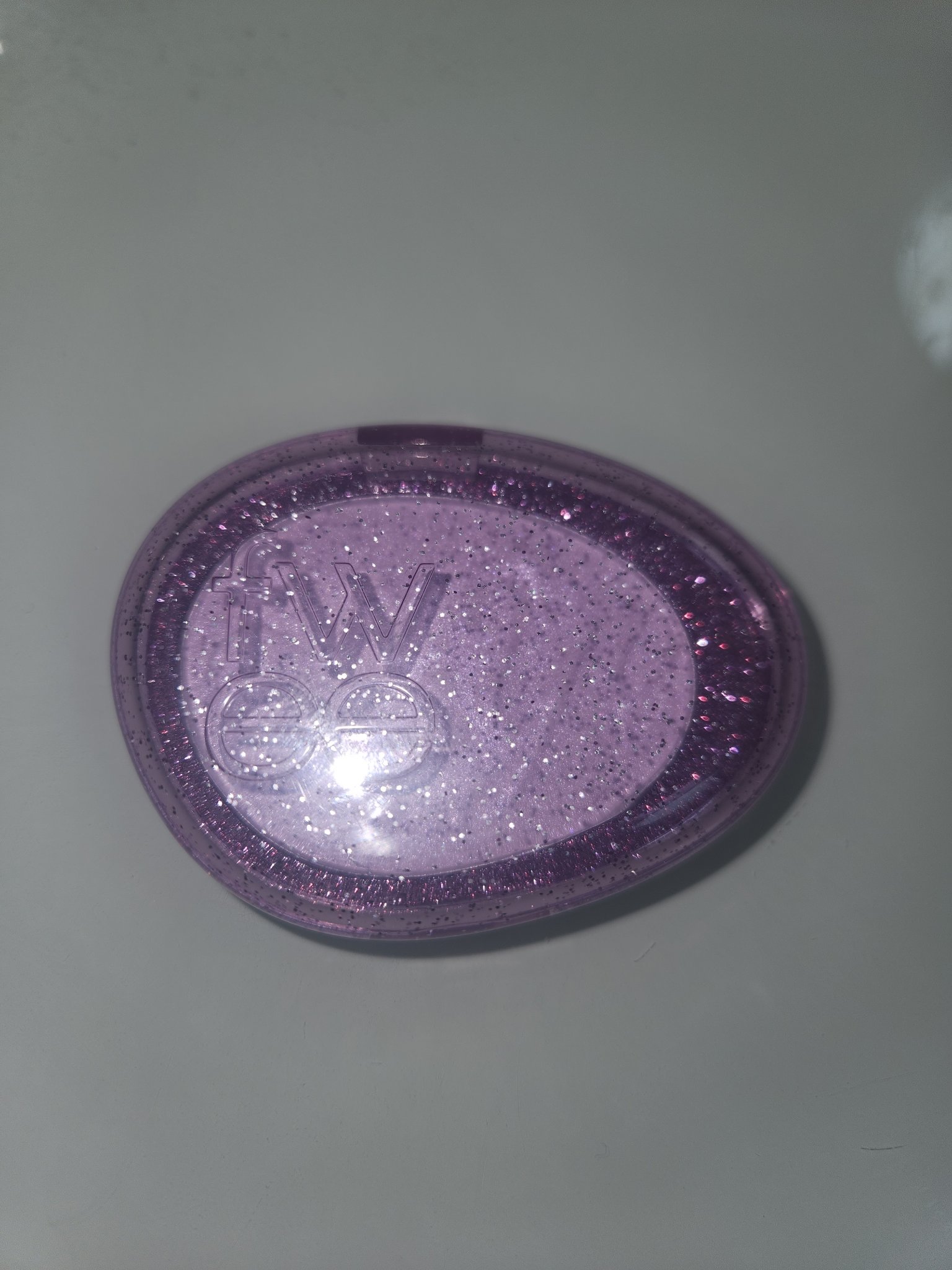 フィー グリッツストーンハイライター/fwee/パウダーハイライトを使ったクチコミ（2枚目）