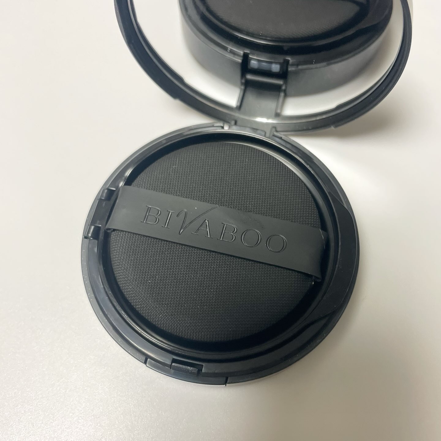 ベルベットジュエルクッション/BIVABOO/クッションファンデーションを使ったクチコミ（2枚目）