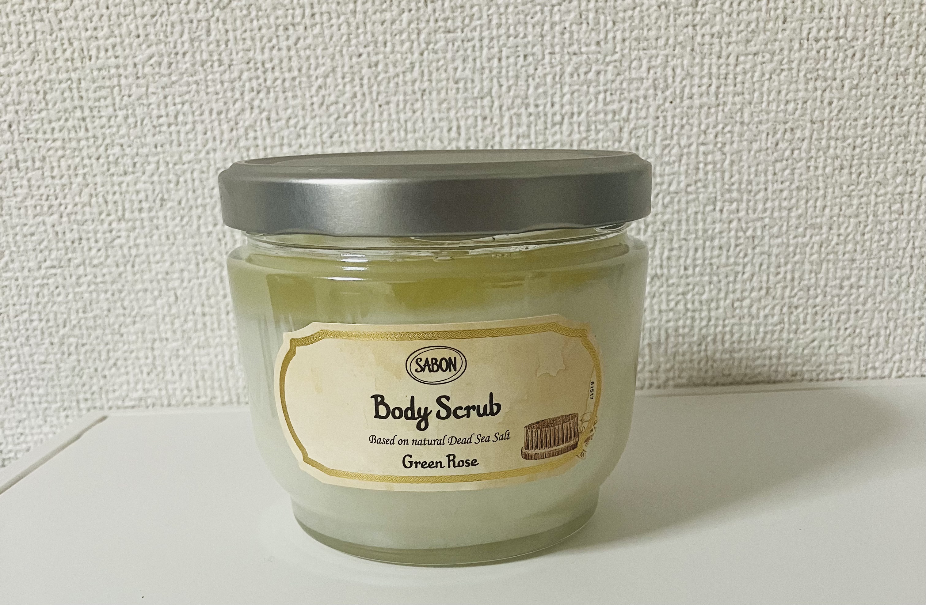 ボディスクラブ デリケート・ジャスミン 600g/SABON/ボディスクラブを使ったクチコミ（2枚目）