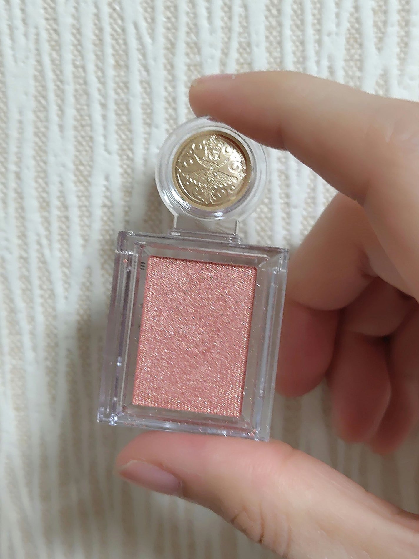 シャドーカスタマイズ/MAJOLICA MAJORCA/単色アイシャドウを使ったクチコミ(2枚目)