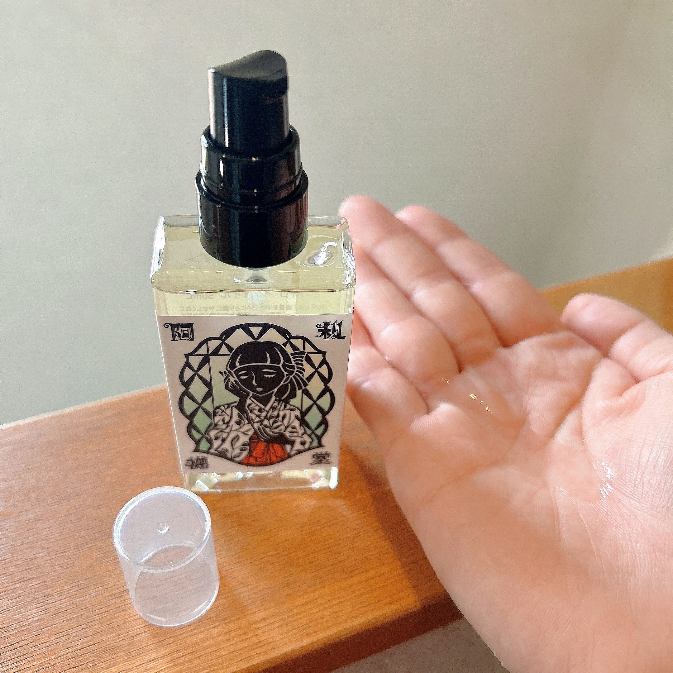 シロイロ ヘアオイル/阿利襪堂（おりーぶ堂）/アウトバストリートメントを使ったクチコミ（2枚目）