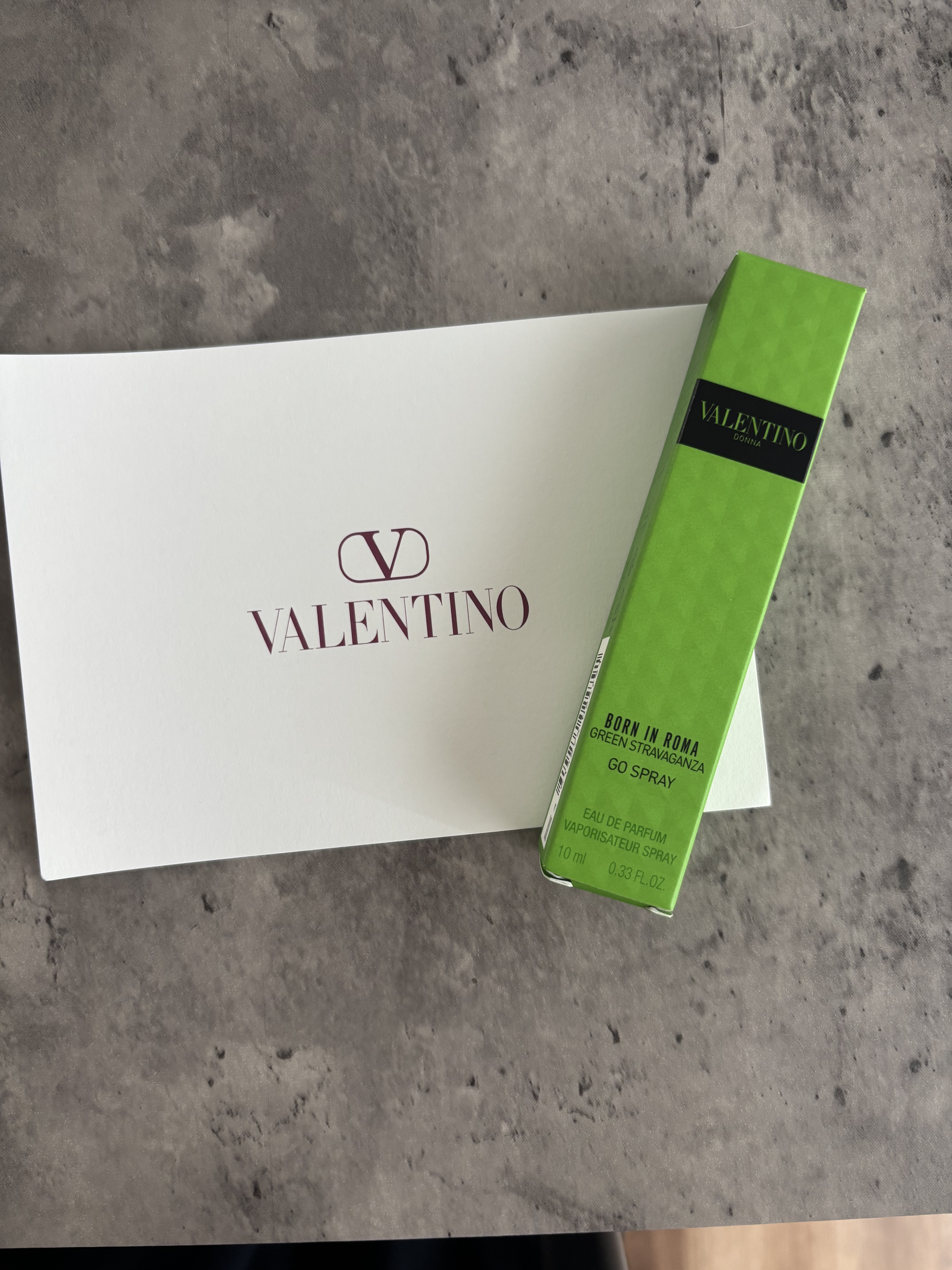 ヴァレンティノ ドンナ ボーン イン ローマ グリーンストラヴァガンザ オードパルファン/ヴァレンティノ ビューティ/香水(その他)を使ったクチコミ（2枚目）
