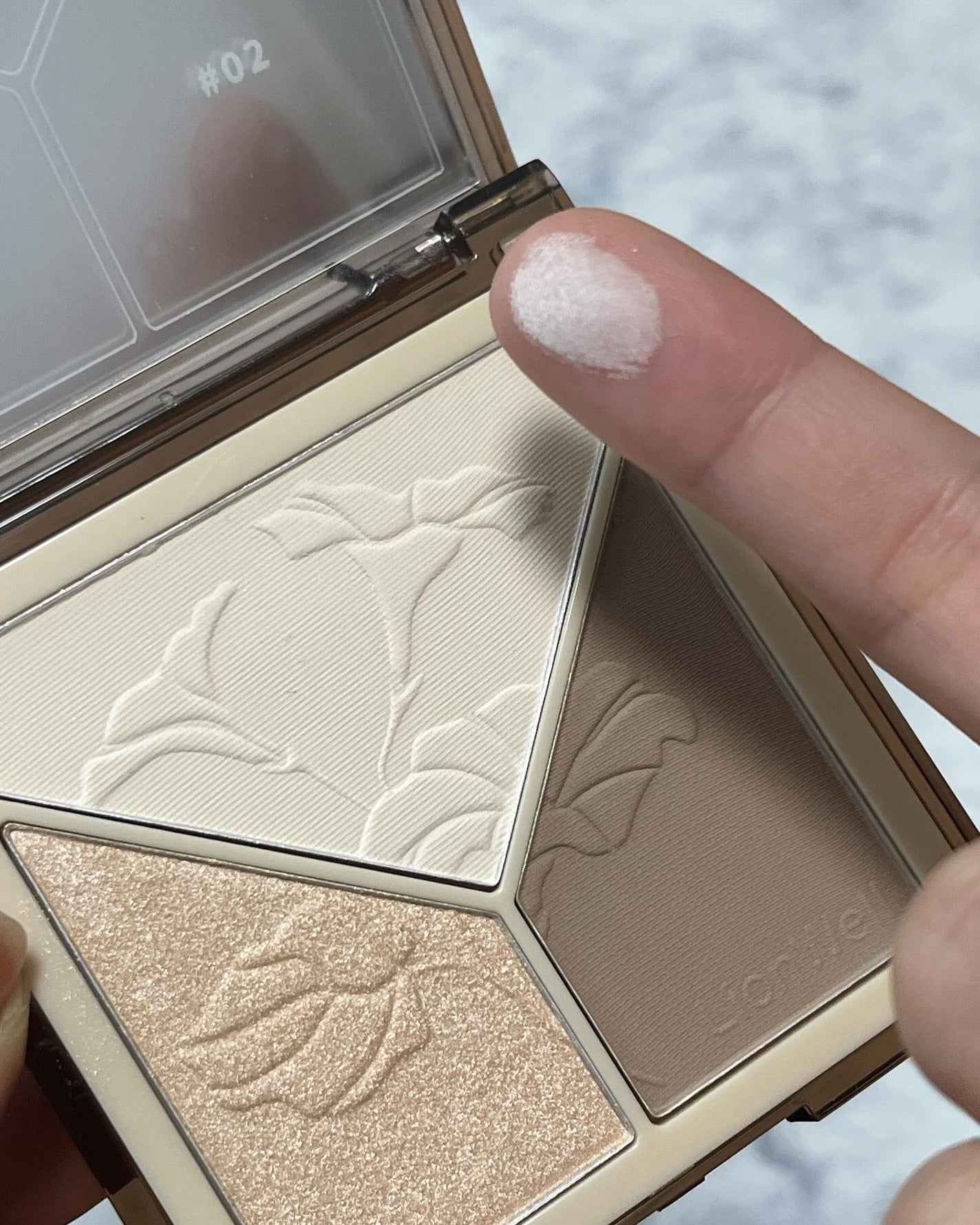 クリエイティブ コントゥア/LionWell(ライオンウェル)/シェーディングを使ったクチコミ(5枚目)