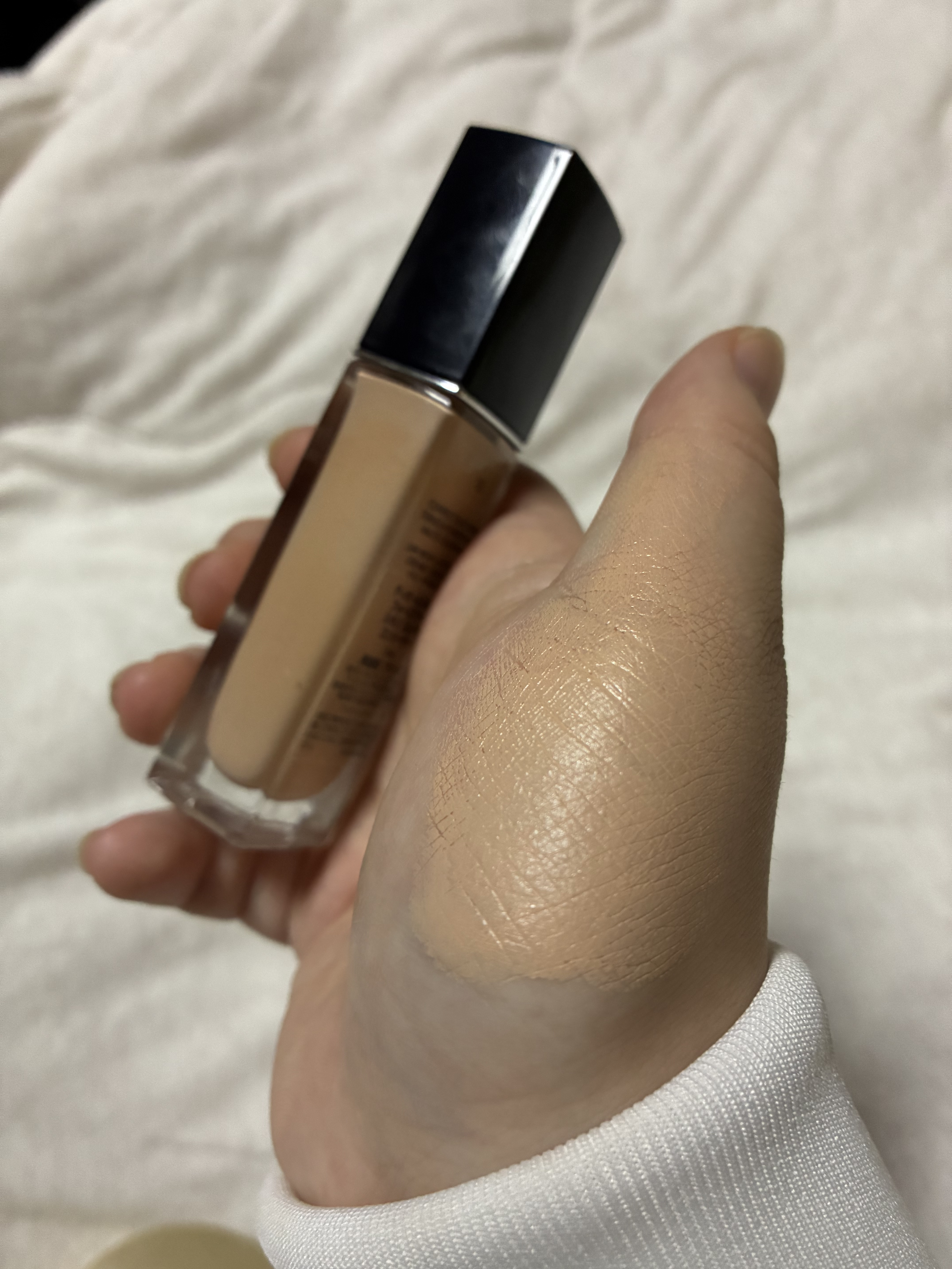 ディオールスキン フォーエヴァー スキン コレクト コンシーラー 1Nニュートラル/Dior/リキッドコンシーラーを使ったクチコミ（3枚目）