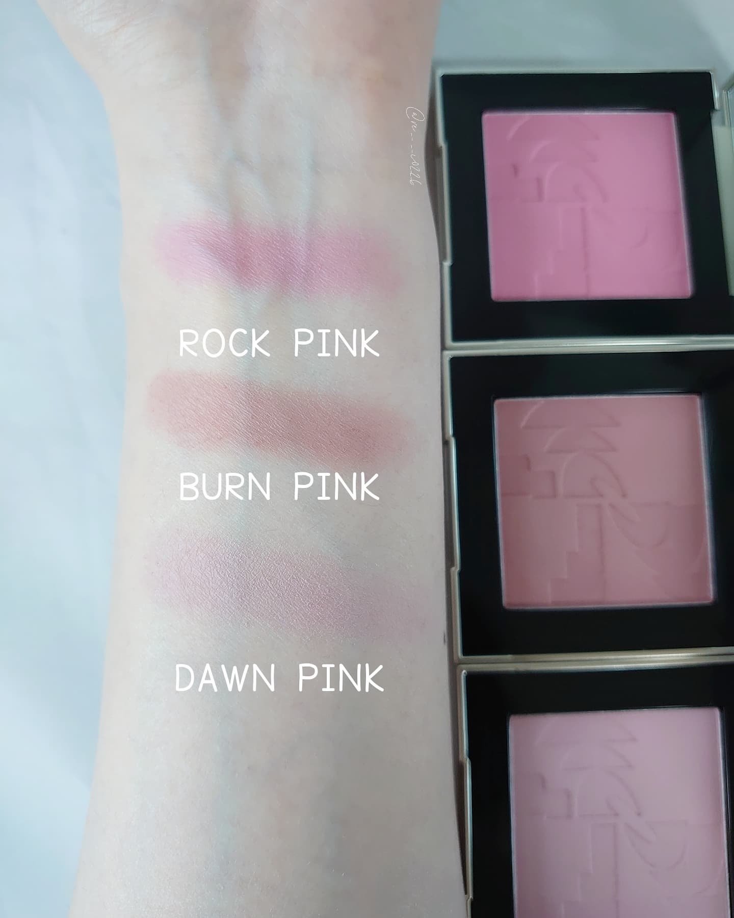 新色レビュー】オールオーバーフェイスブラッシュ｜TWO SLASH FOURの