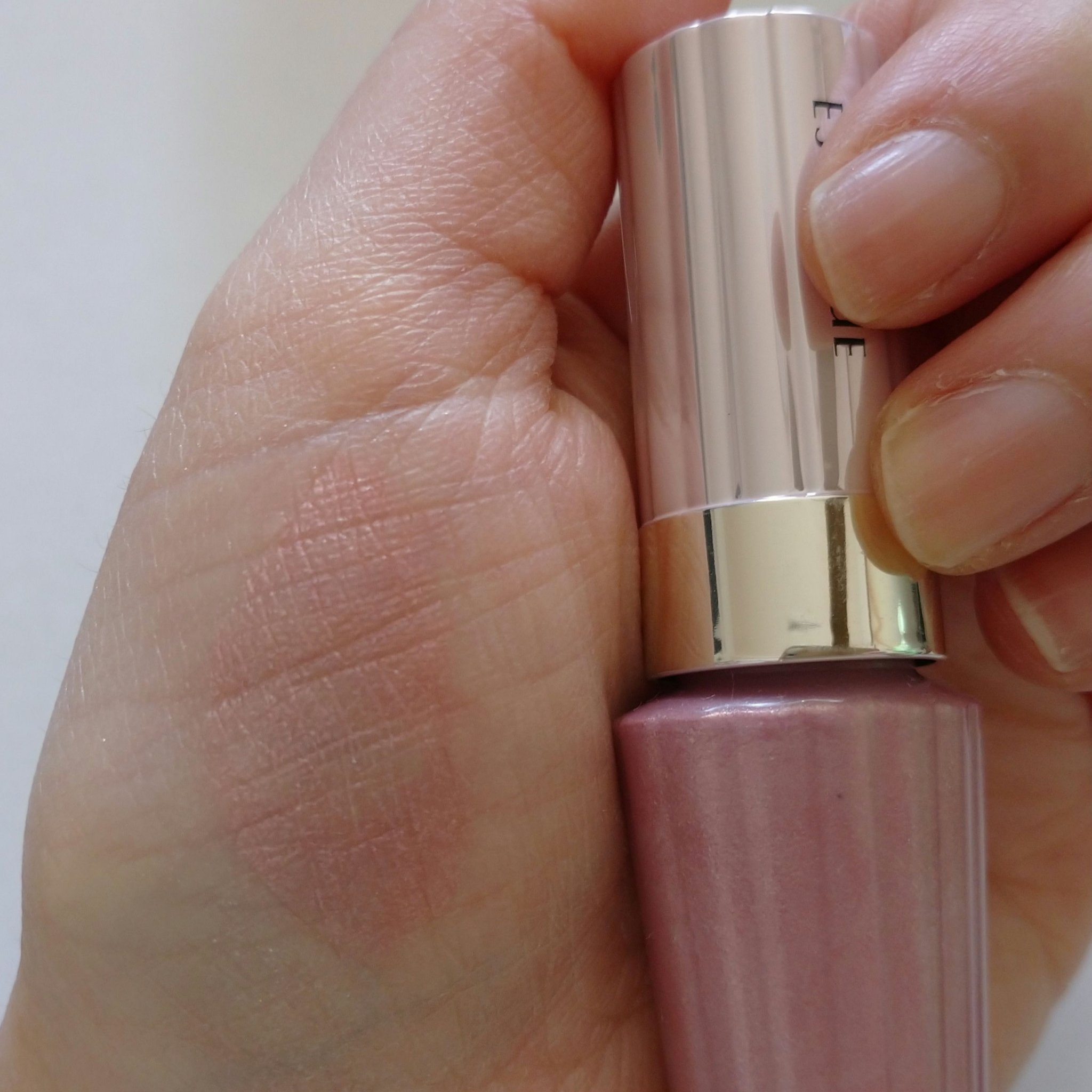 グロウ アイヴェール/ESPRIQUE/リキッドアイシャドウを使ったクチコミ（3枚目）