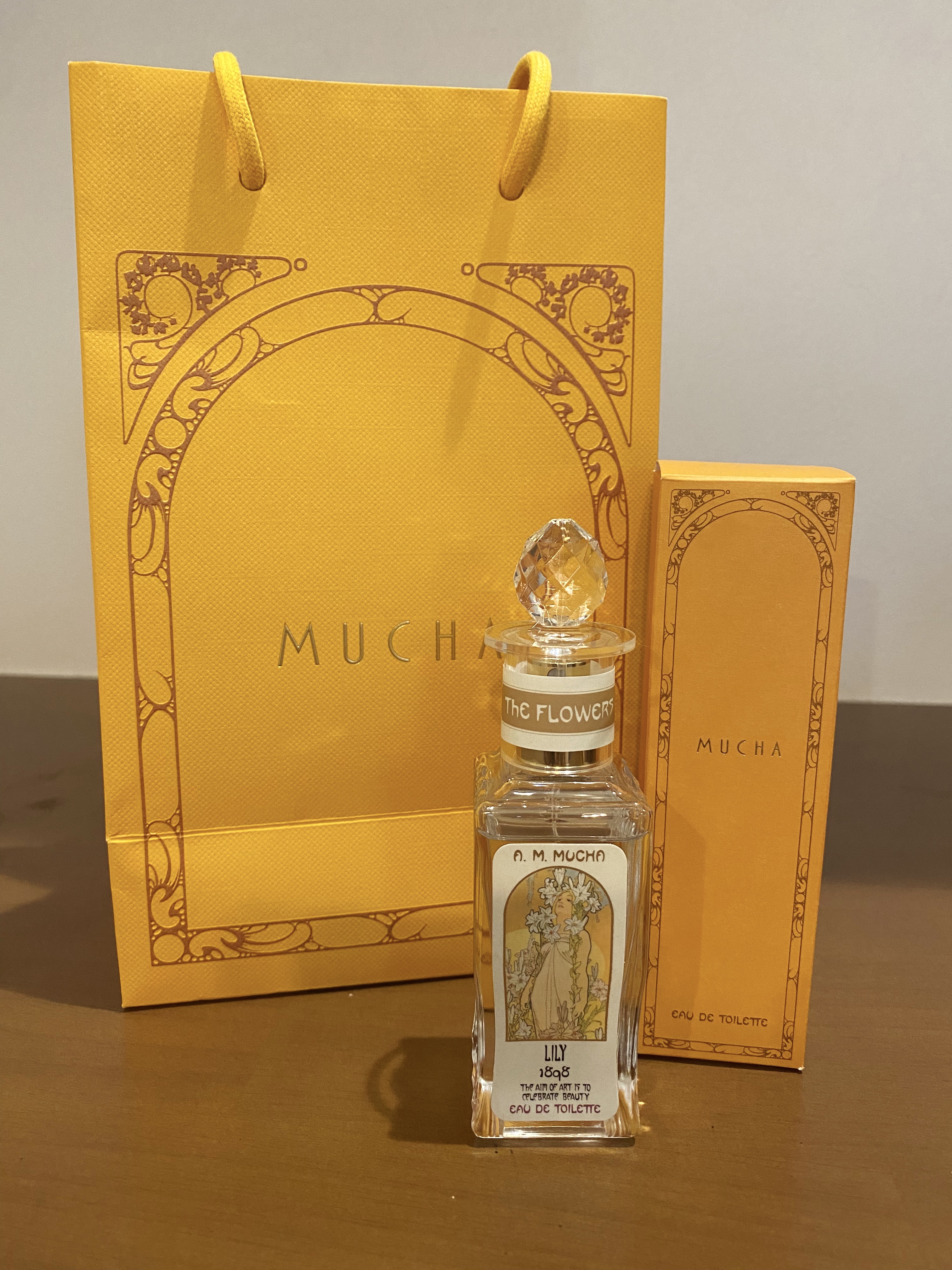 オードトワレ40mL リリー 1898/ミュシャ/香水(レディース)を使ったクチコミ（1枚目）