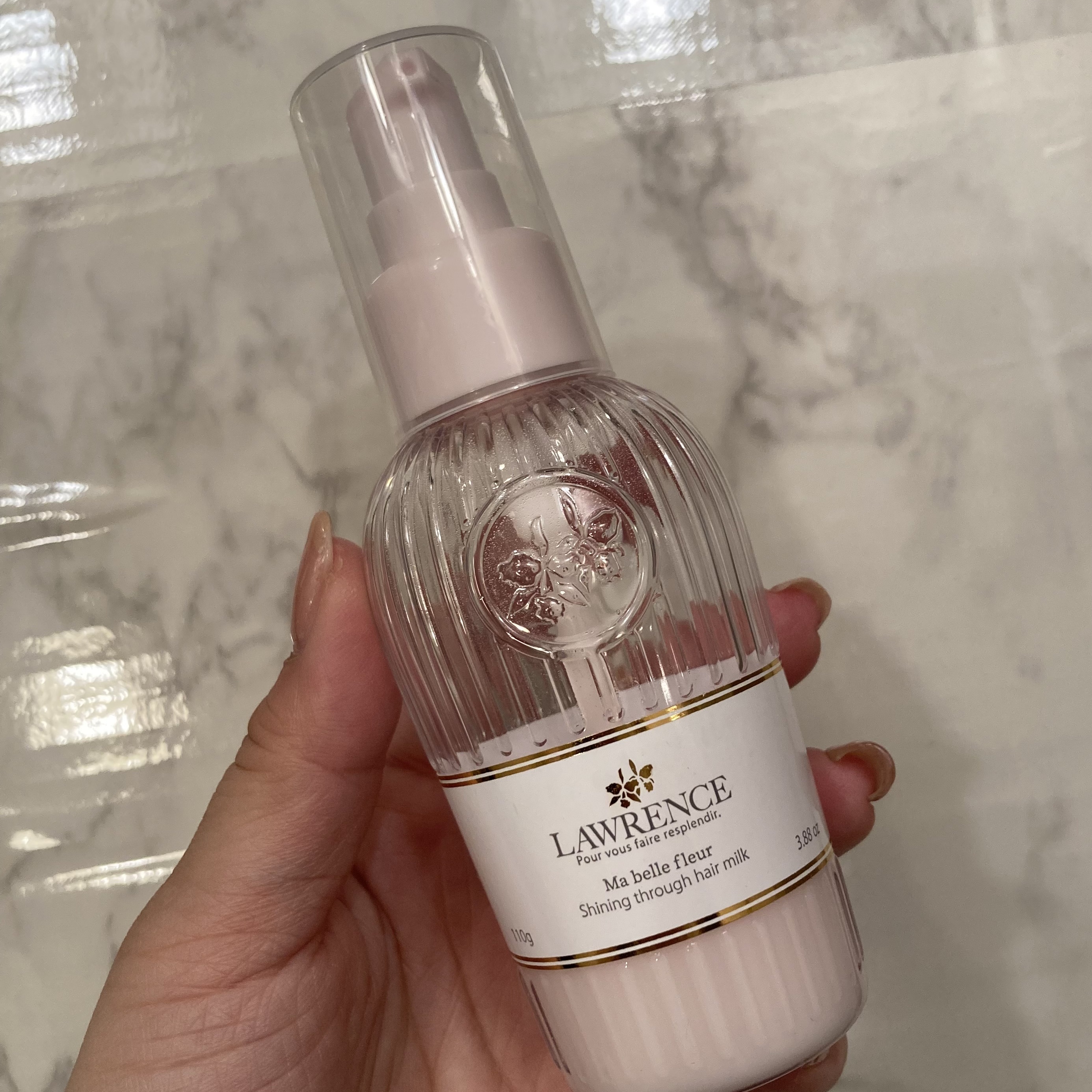 ロウレンス  ロウレンス シャイニングスルーヘアミルク マベルフルールのクチコミ「🩵ロウレンス
ロウレンス シャイニングスルーヘアミルク マベルフルール

＊オイルも一緒に使っ.....」（1枚目）