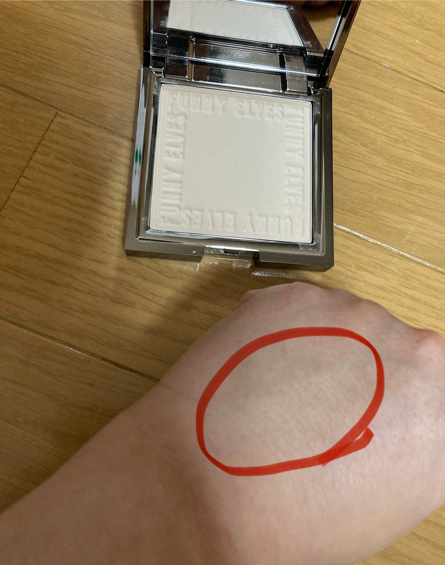 ソフトマットプレストパウダー/FUNNY ELVES方里/プレストパウダーを使ったクチコミ(2枚目)