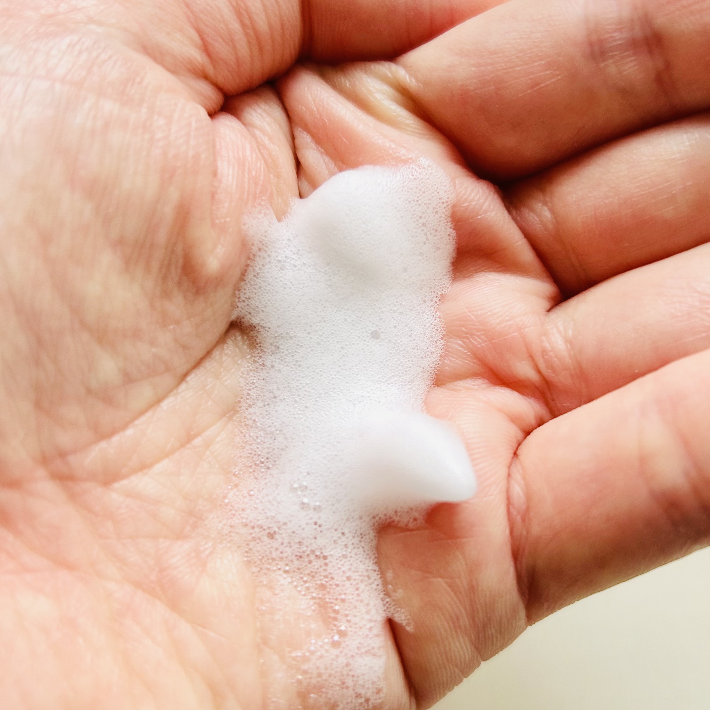  hadakara 泡で出てくる薬用デオドラントボディソープ /hadakara/ボディソープを使ったクチコミ（3枚目）