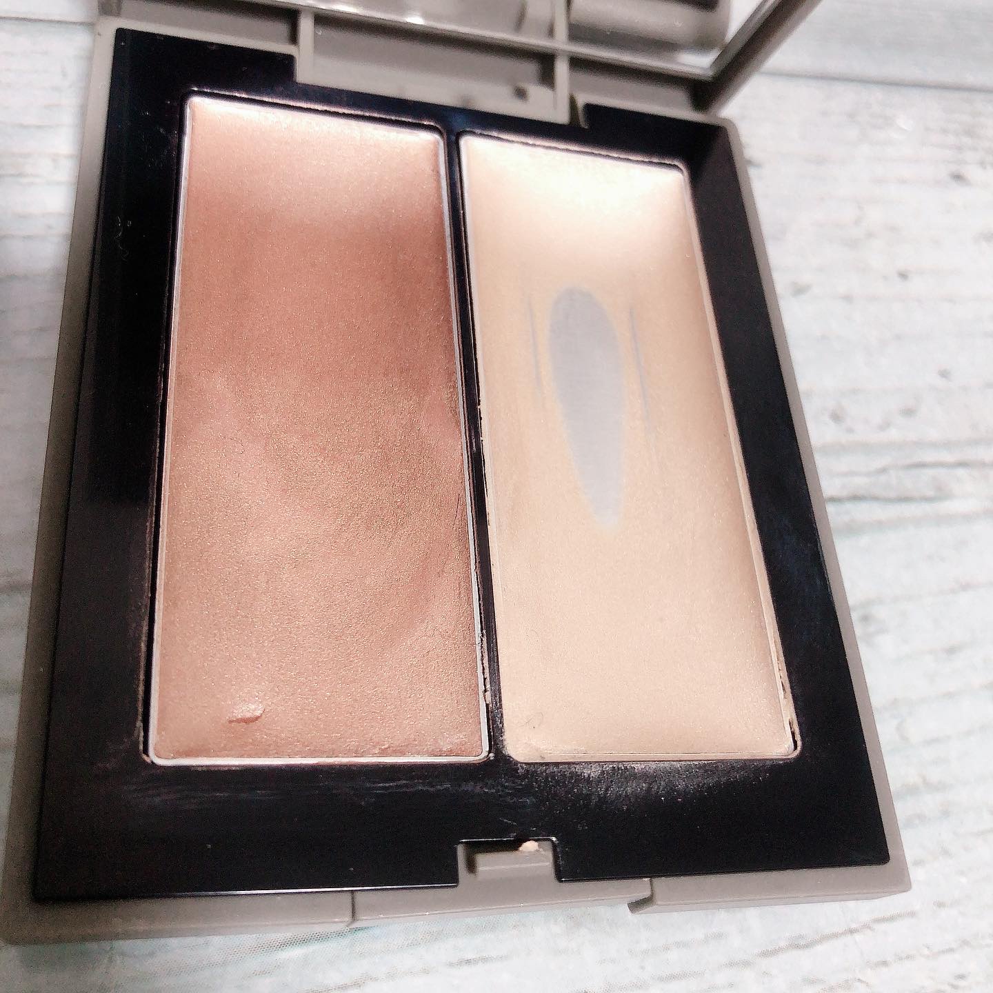 THREE シマリング グロー デュオ 01/THREE/クリームハイライトを使ったクチコミ（2枚目）