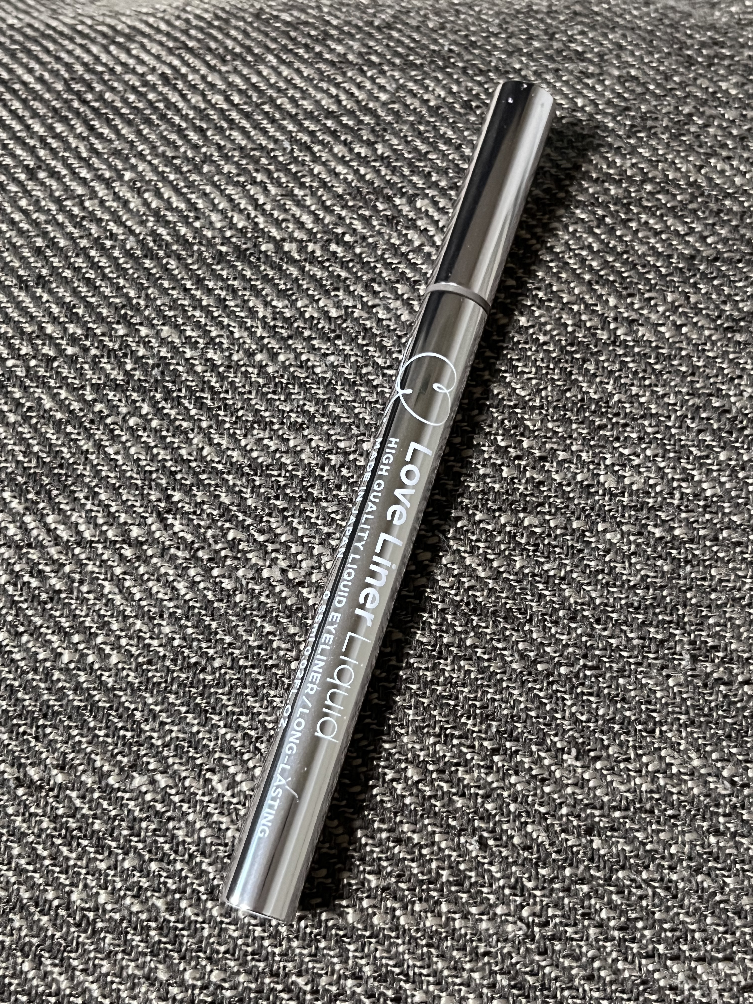 リキッドアイライナーR4/ラブ・ライナー/リキッドアイライナーを使ったクチコミ（1枚目）