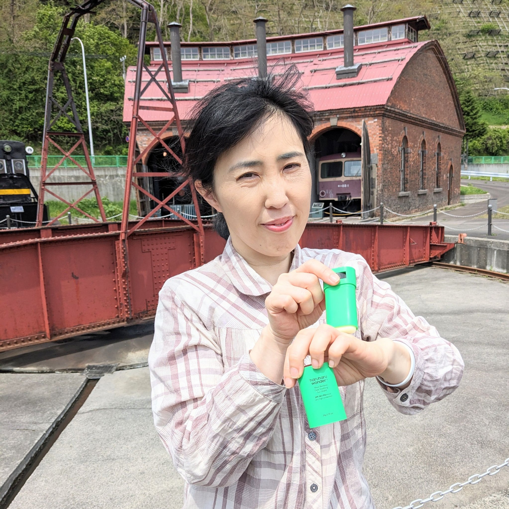 ブラックライスモイスチャーエアリーフィットデイリーサンスクリーン/haruharu wonder/日焼け止めクリームを使ったクチコミ（2枚目）