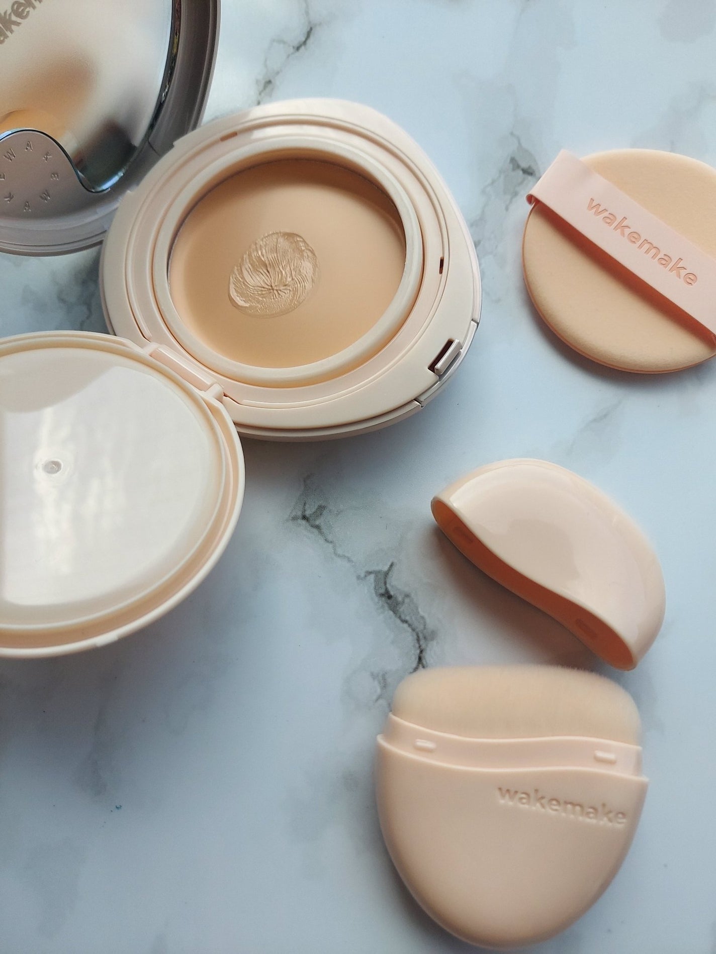 ウォーターグロウコーティングバーム/wakemake/クリーム・エマルジョンファンデーションを使ったクチコミ(5枚目)