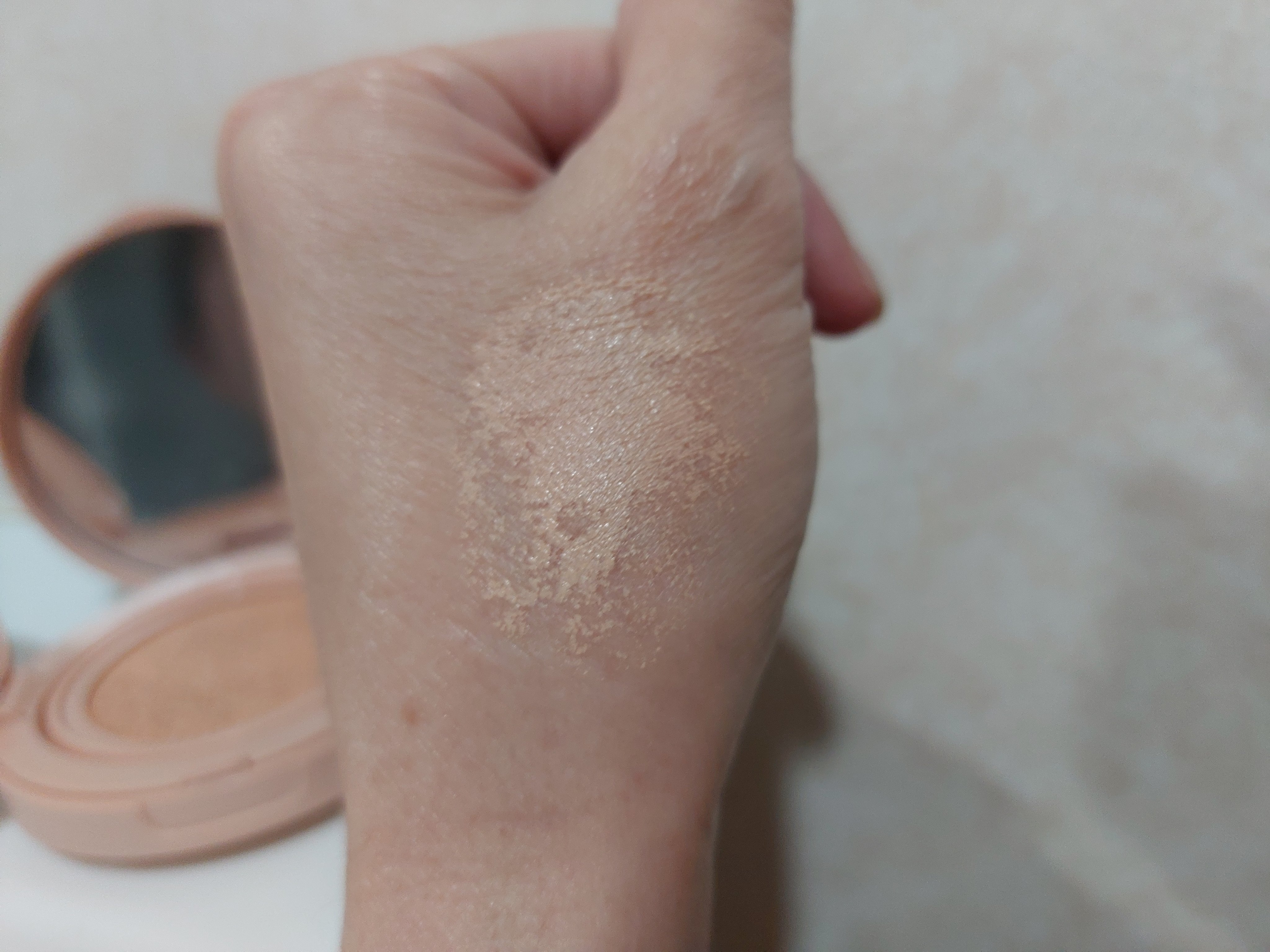 ベルベットカバークッション/TAG/クッションファンデーションを使ったクチコミ（2枚目）