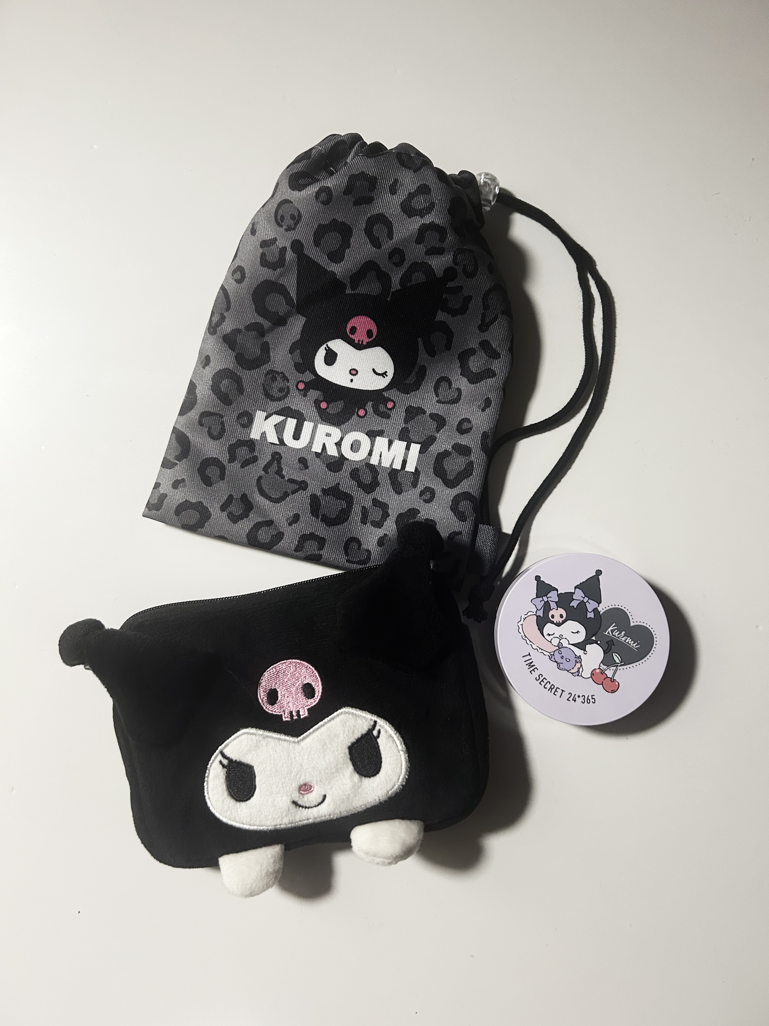 ミネラル 薬用プレストパウダー ライトオークル（サンリオクロミデザイン）/TIME SECRET/プレストパウダーを使ったクチコミ（1枚目）