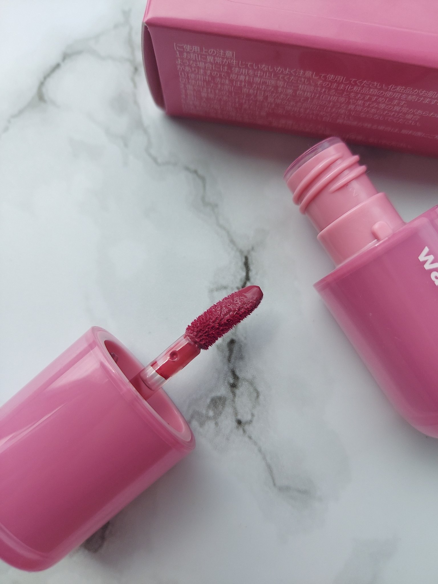 ウォータフルグロウティント/wakemake/リップティントを使ったクチコミ（3枚目）