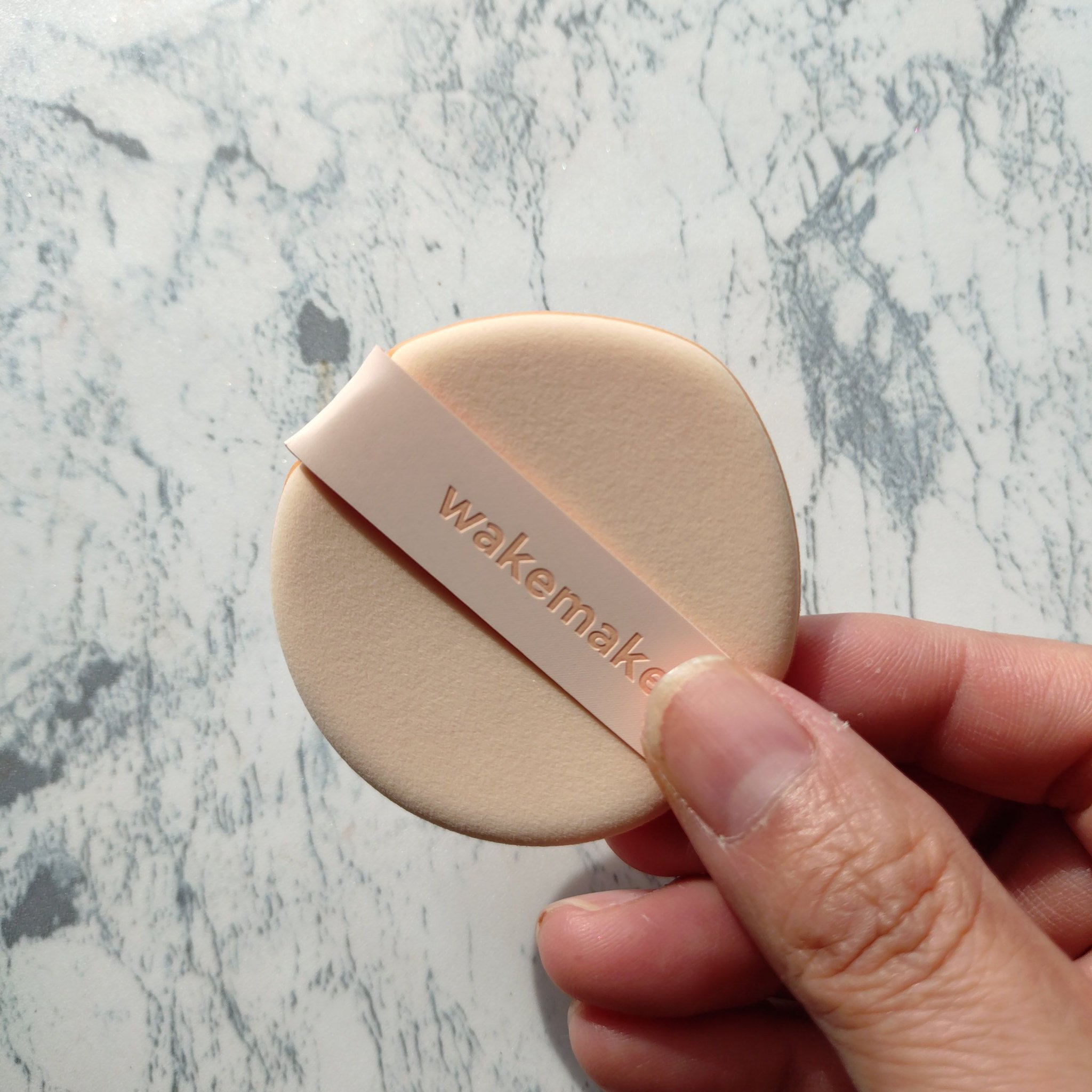ウォーターグロウコーティングバーム 03 ナチュラルベージュ/wakemake/クリーム・エマルジョンファンデーションを使ったクチコミ（3枚目）