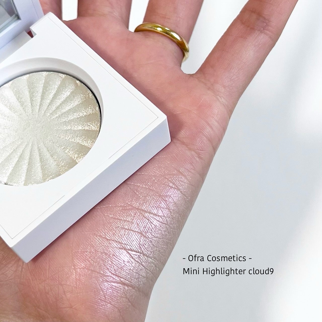OFRA mini Highlighter/Ofra Cosmetics/パウダーハイライトを使ったクチコミ(3枚目)