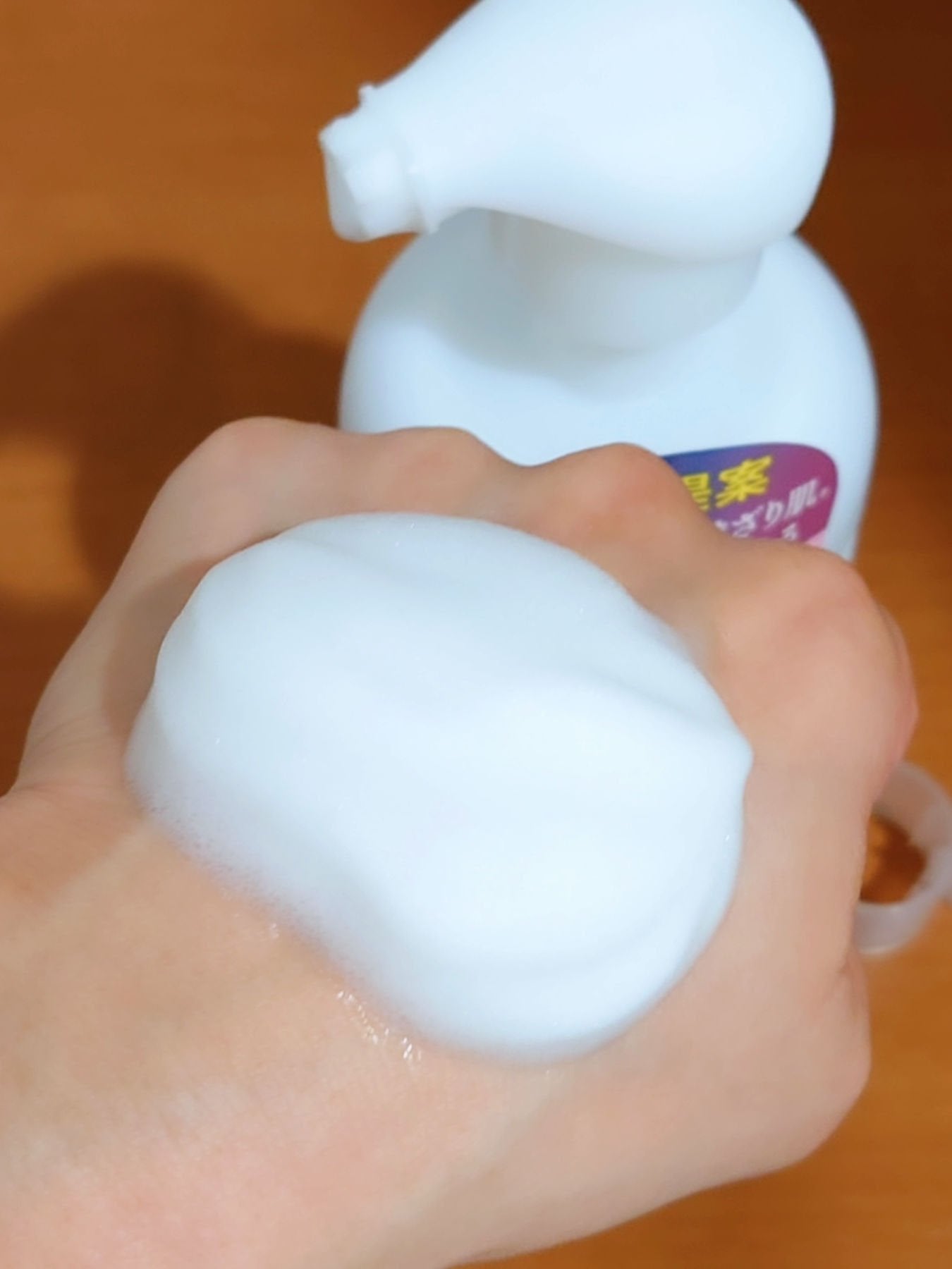 ビオレ ザ ボディ ととのい肌 ウッディ&フローラルの香り/ビオレ/ボディソープを使ったクチコミ(4枚目)