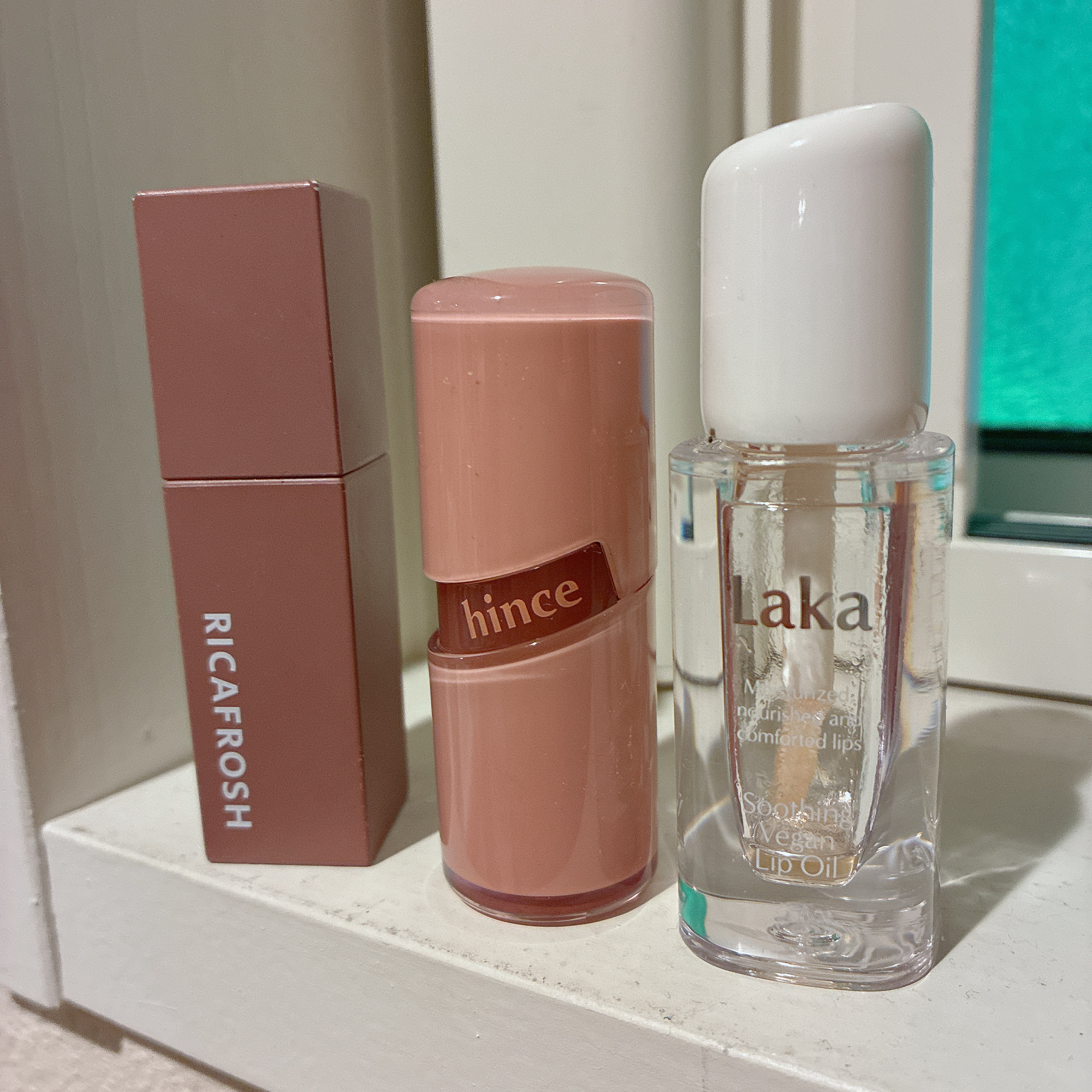 スージングヴィーガンリップオイル/Laka/リップオイルを使ったクチコミ（2枚目）