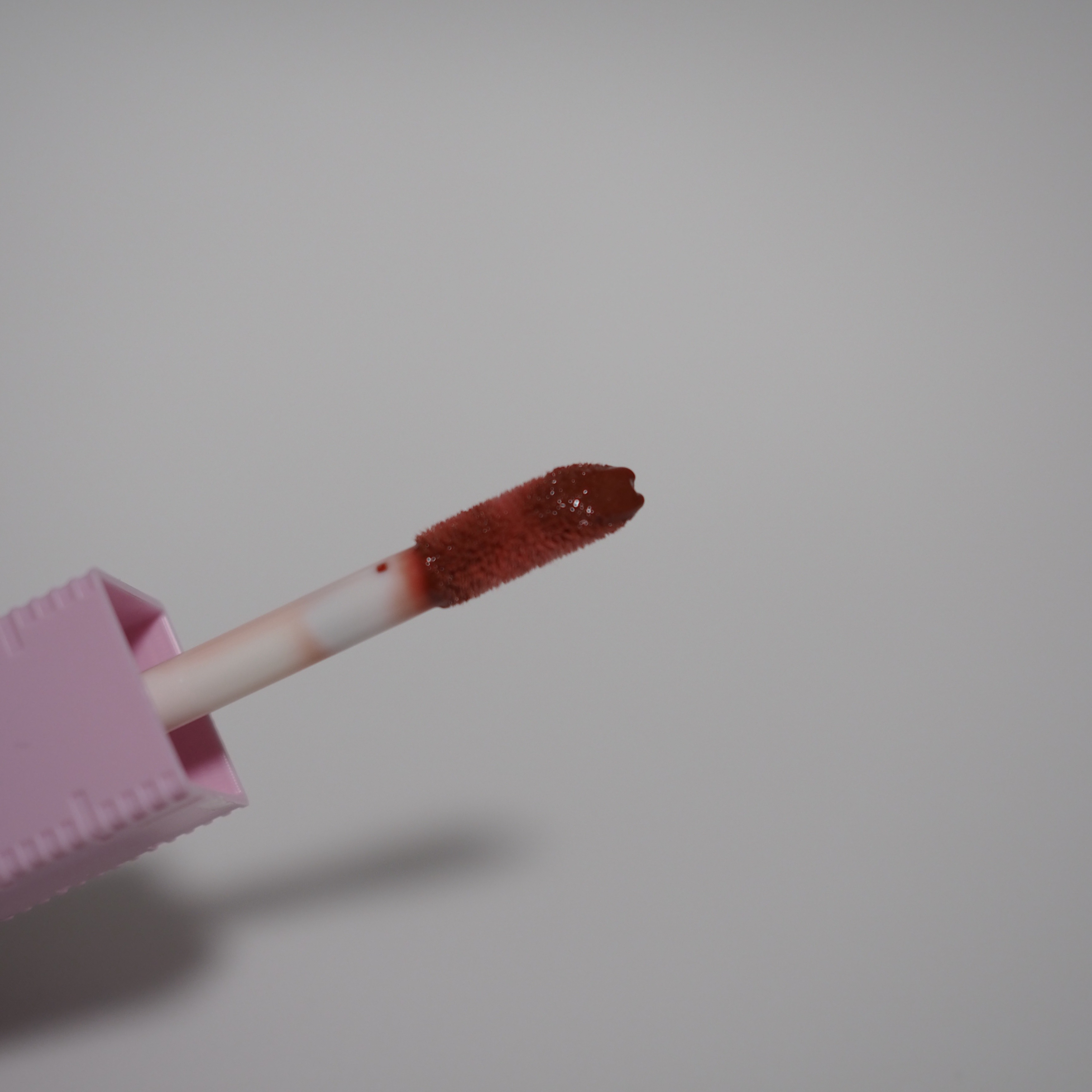 リフタープランプ 006 ホットチリ/MAYBELLINE NEW YORK/リップグロスを使ったクチコミ（2枚目）