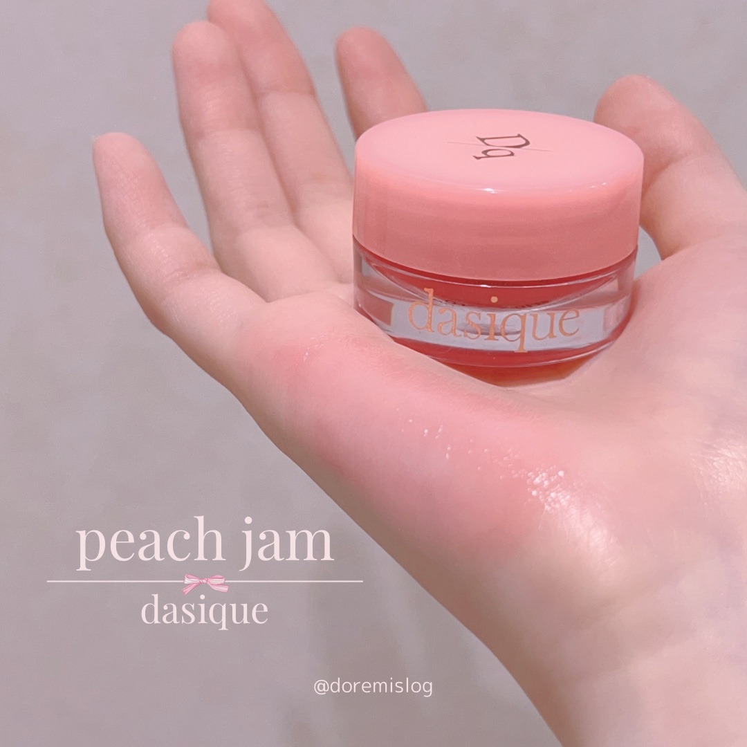 \ ピーチジャム🎀 /


♡---------------------------------♡


🩰dasique
　フルーティーリップジャム
　01　ピーチジャム


今日はナチュラルメイクの気分だったので、
リップはデイジーク