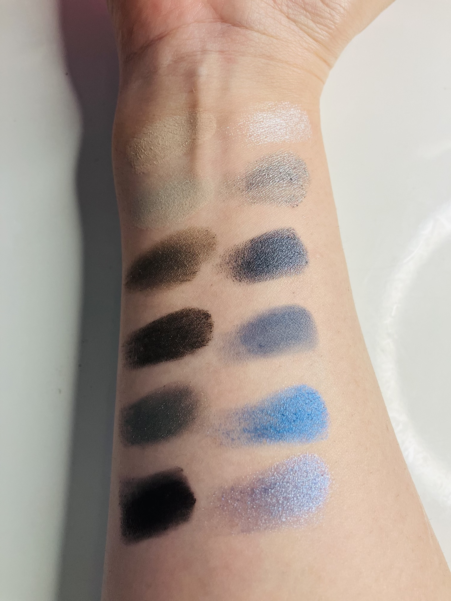 MATT × METALLIC EYESHADOW PALETTE/Misslyn/アイシャドウパレットを使ったクチコミ（3枚目）