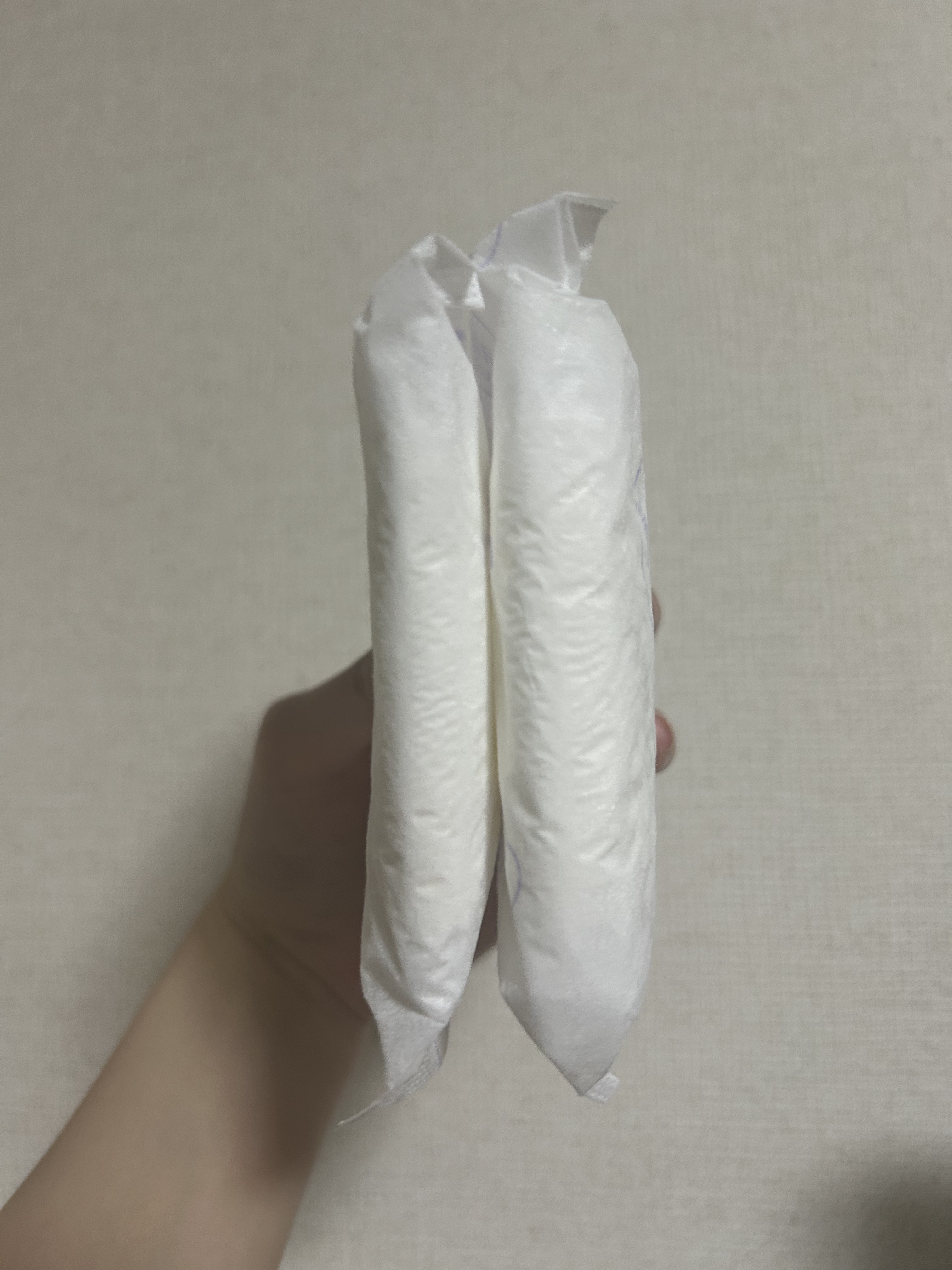 ロリエ もちふわ fit 25cm 羽つき 14コ入 (医薬部外品 )/ロリエ/ナプキンを使ったクチコミ（2枚目）