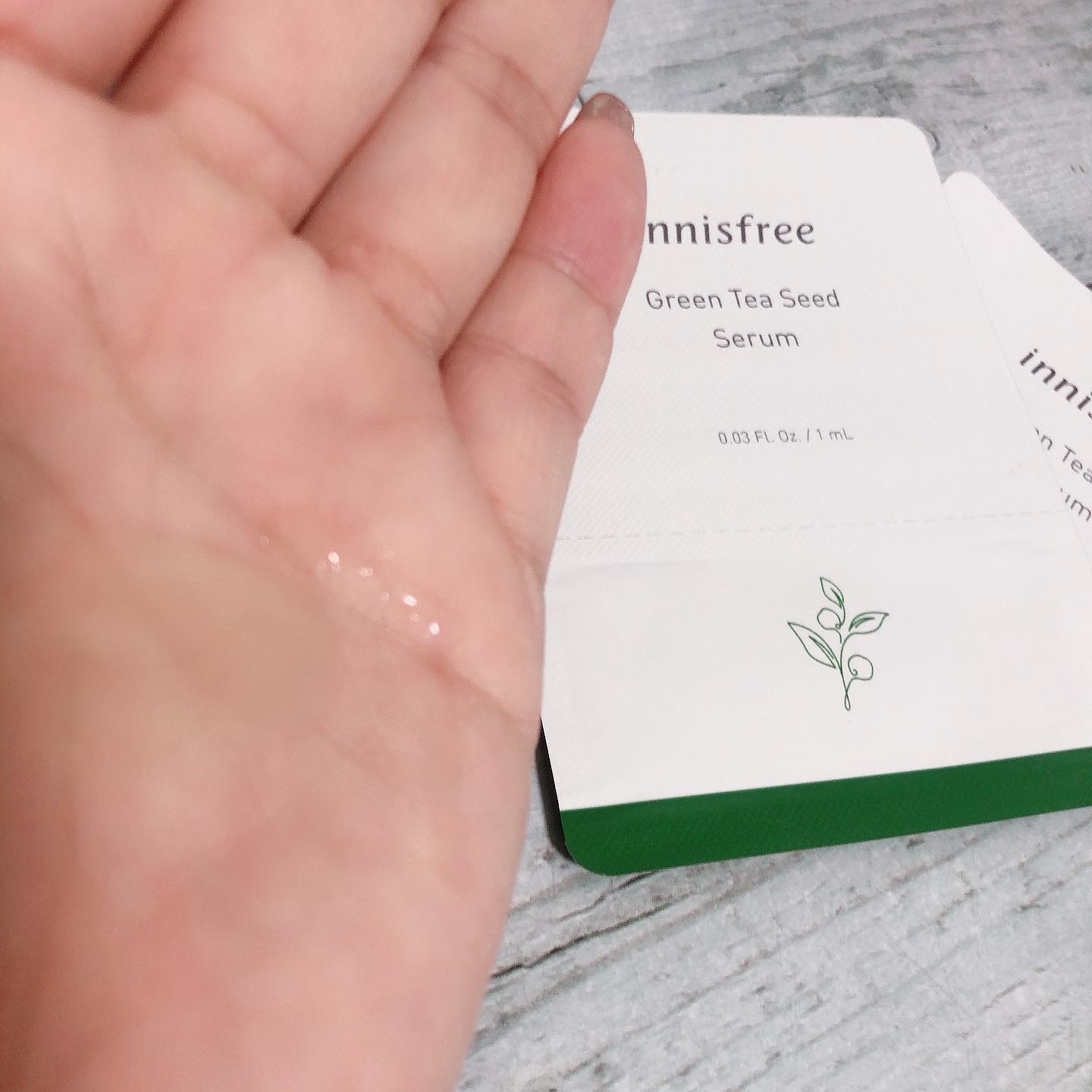 グリーンティーシード ヒアルロン セラム　/innisfree/美容液を使ったクチコミ（2枚目）