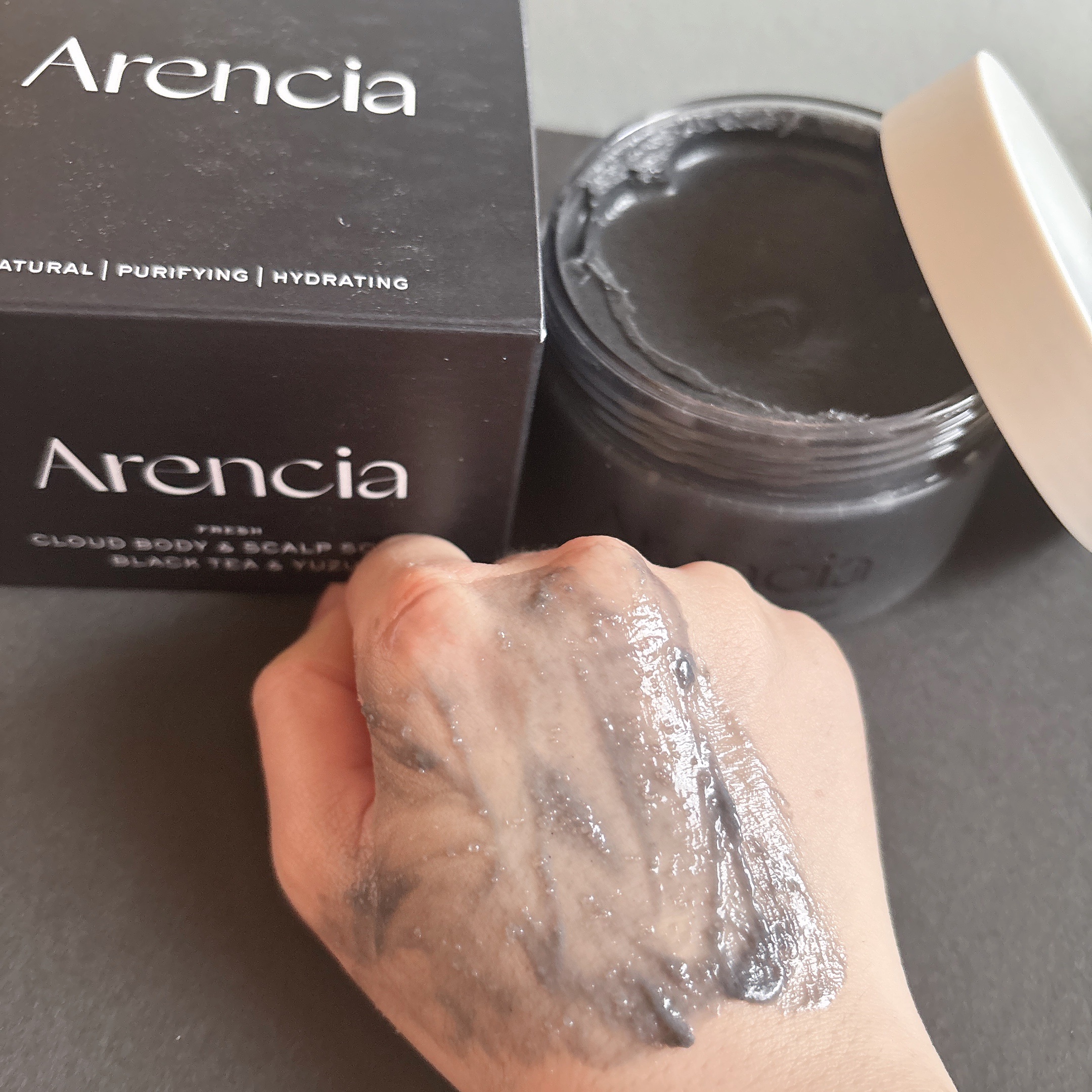 フレッシュクラウドスクラブ　ブラックティー＆ユズ/アレンシア/スクラブ・ゴマージュを使ったクチコミ（3枚目）