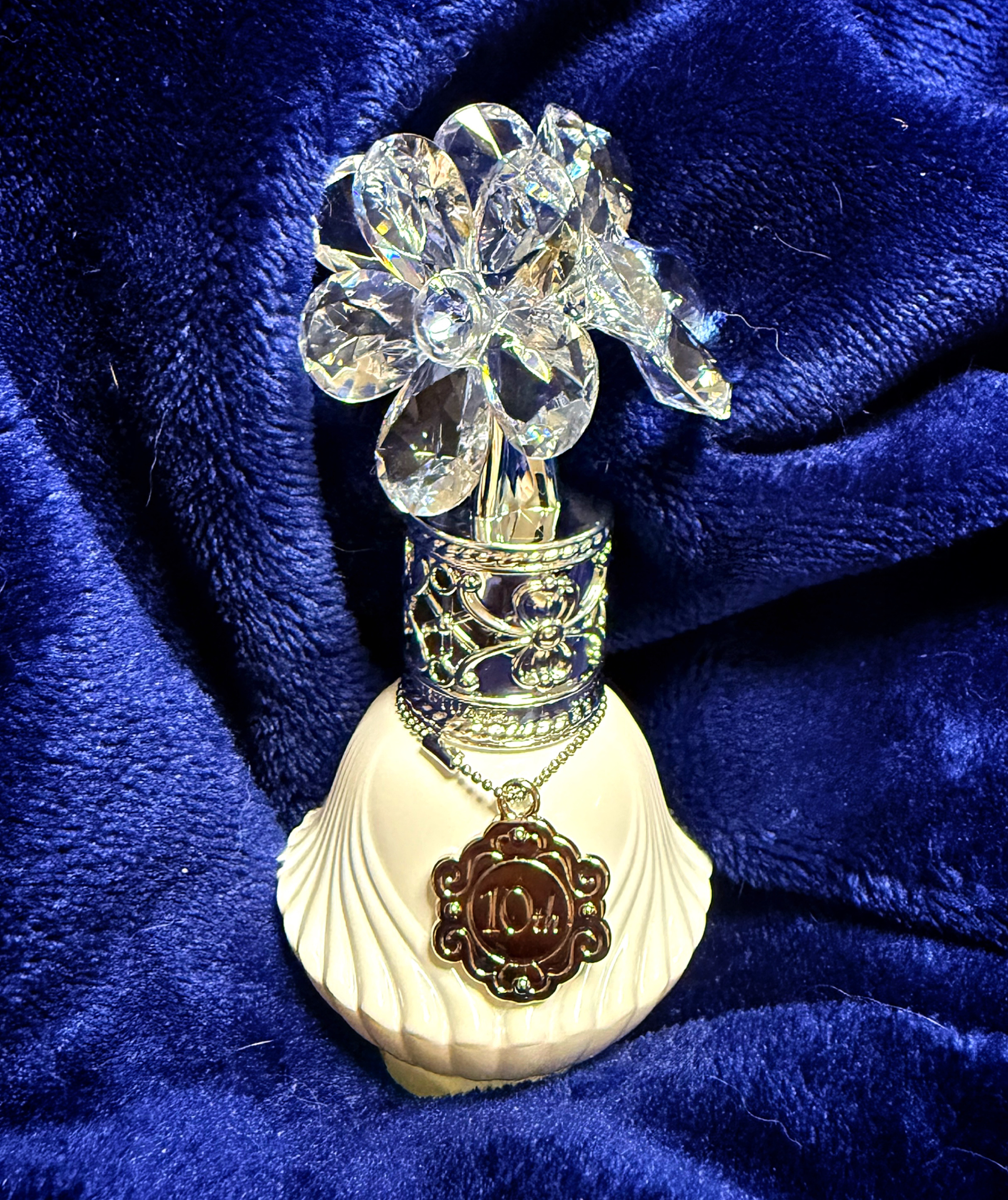 ジルスチュアート クリスタルブルーム サムシングピュアブルー  オードパルファン 10周年限定デザイン/JILL STUART/香水(レディース)を使ったクチコミ（2枚目）