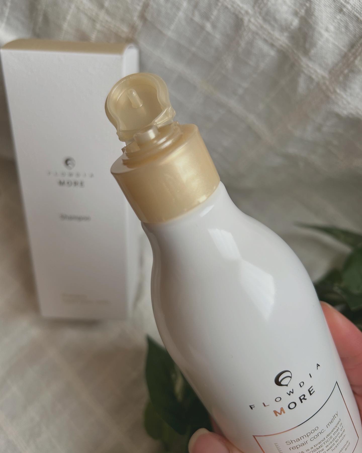 フローディアモア シャンプー リペアコンクメルティー/FLOWDIA/サロンシャンプーを使ったクチコミ（2枚目）