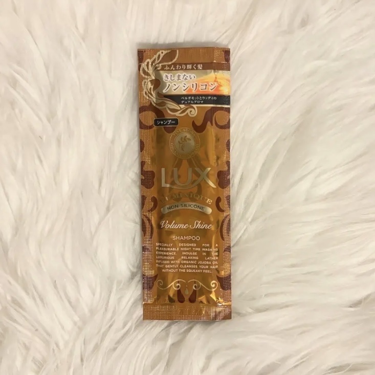LUX ルミニーク ゴールドオイルシャイン シャンプー／トリートメントのクチコミ「LUX
ルミニーク ゴールドオイルシャイン シャンプー

♡ポイント♡
・リッチでクリーミーな.....」（1枚目）