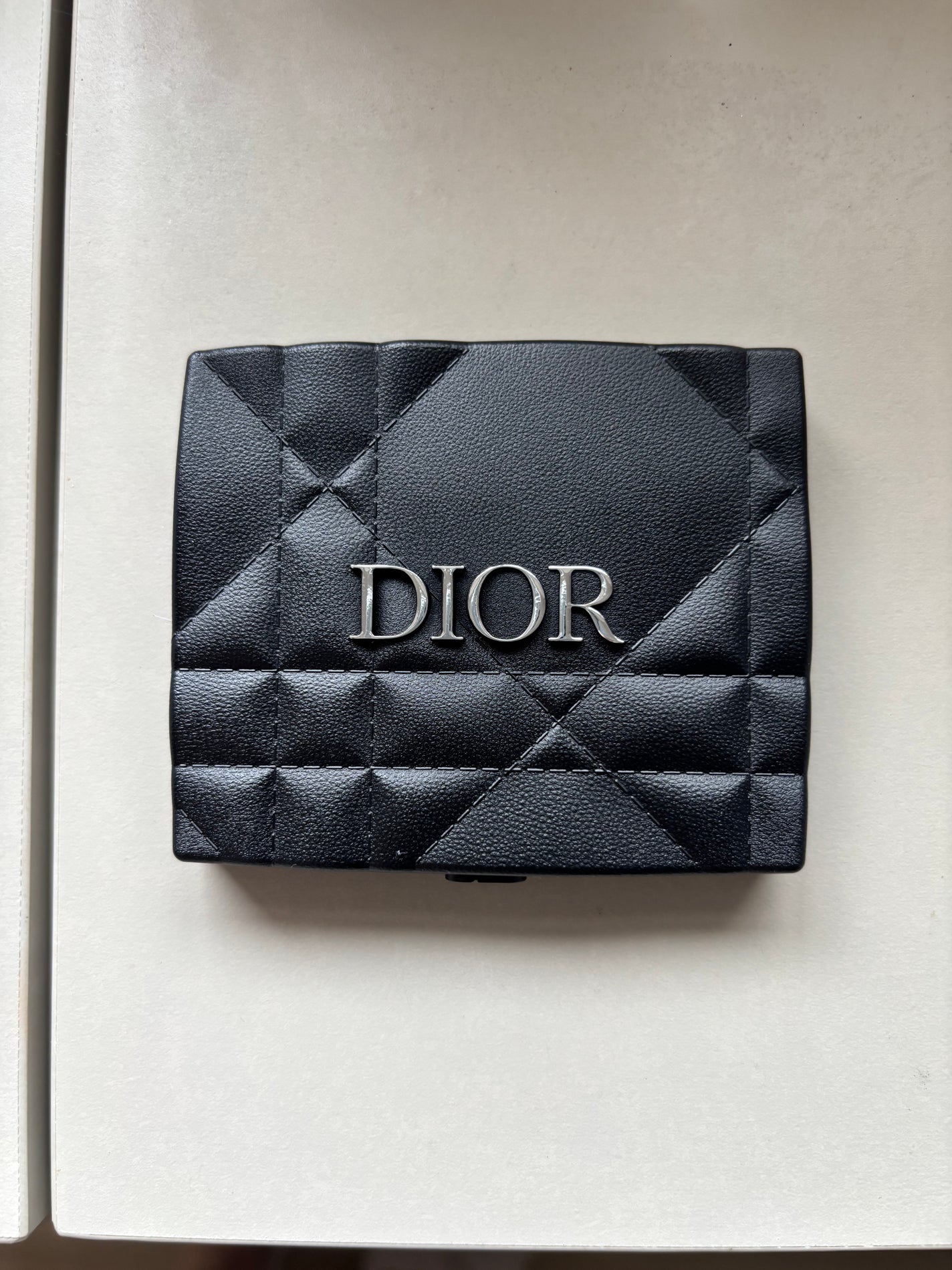 あえか on LIPS 「diorディオールショウサンククルール647シルクトープ限定品..」(3枚目)