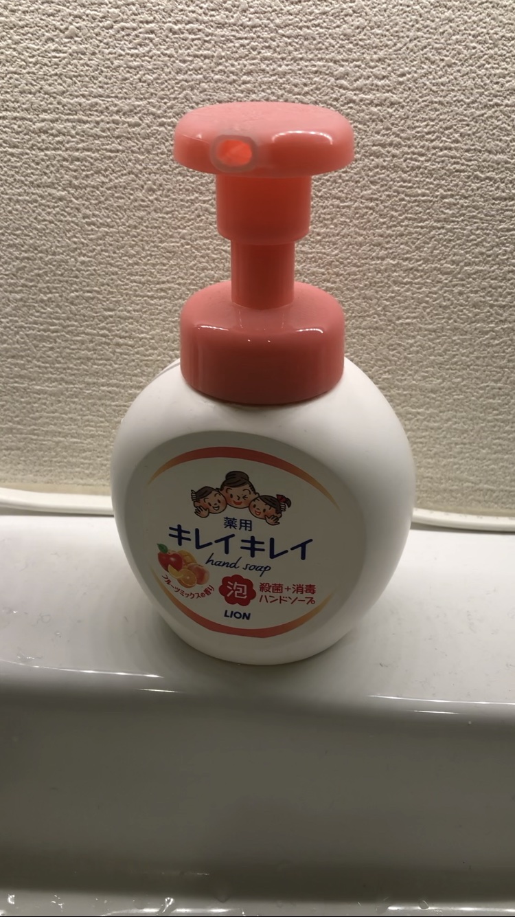 薬用泡ハンドソープ フルーツミックスの香り 本体 大型サイズ 500ml/キレイキレイ/ハンドソープを使ったクチコミ（1枚目）