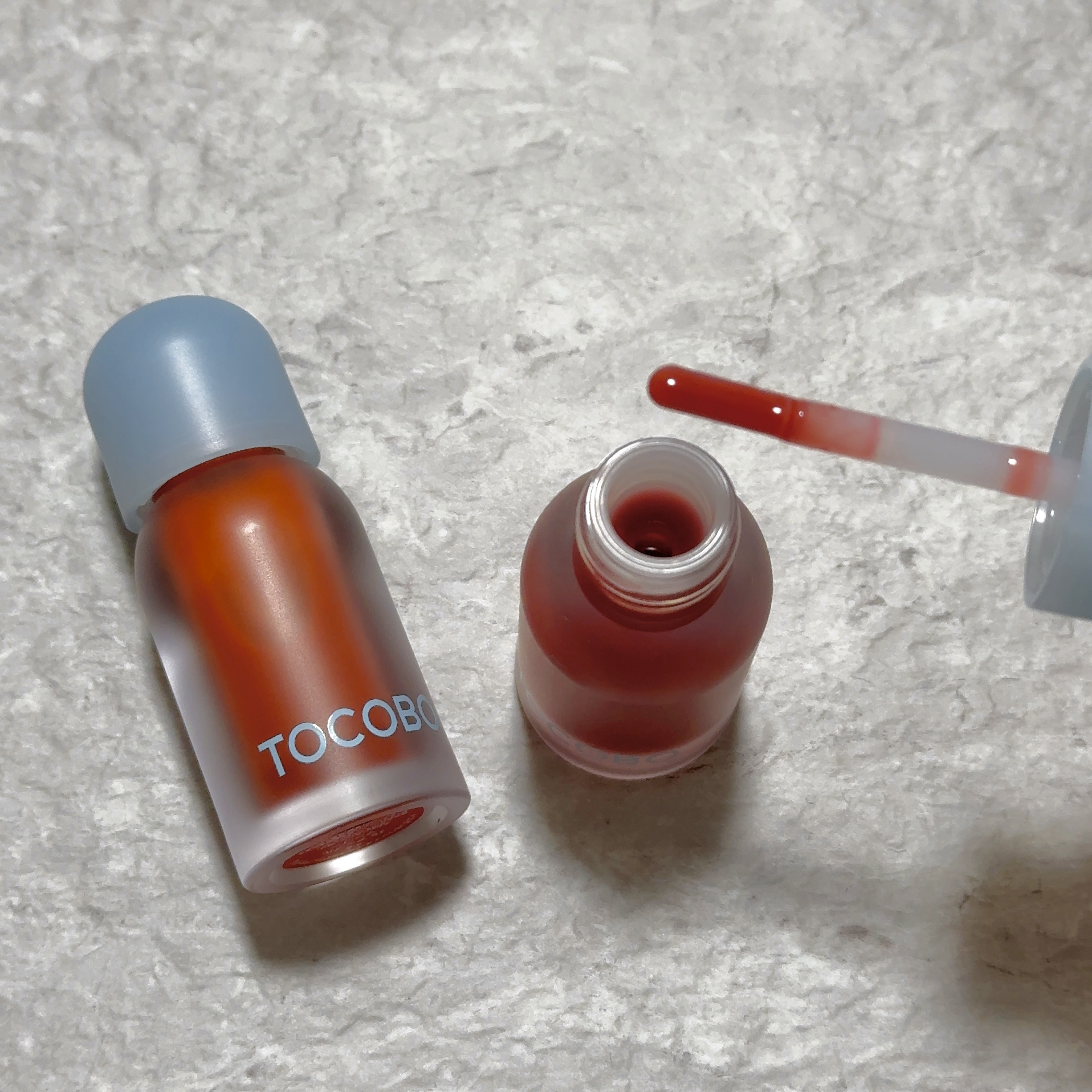 ジューシーベリープランピングリップオイル/TOCOBO/リップグロスを使ったクチコミ（2枚目）