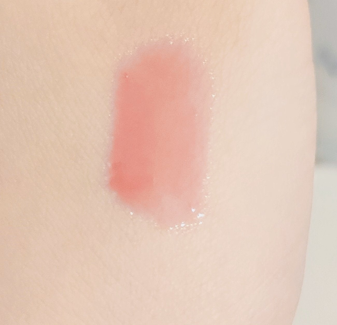 フィー 3Dボリューミンググロス/fwee/リップグロスを使ったクチコミ(2枚目)