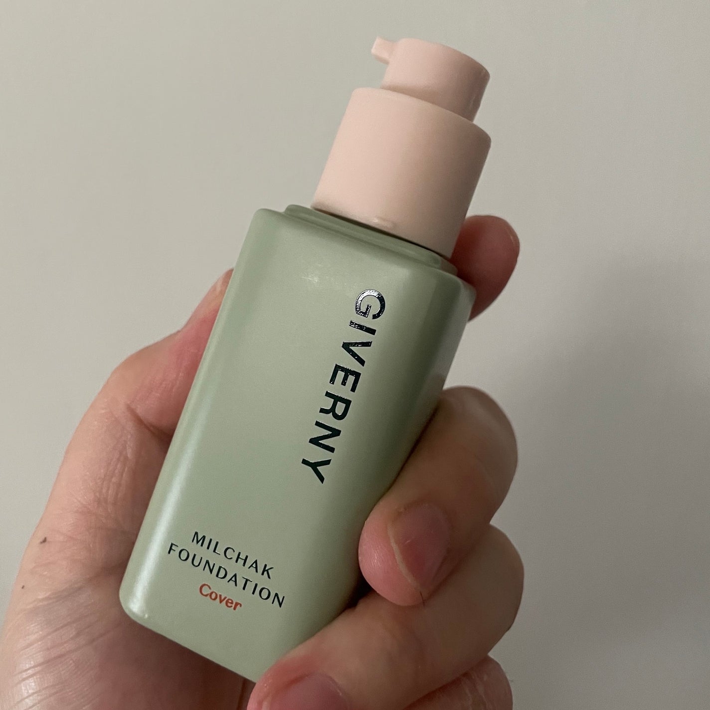 ジヴェルニー 密着カバーファンデーション/GIVERNY/リキッドファンデーションを使ったクチコミ(3枚目)