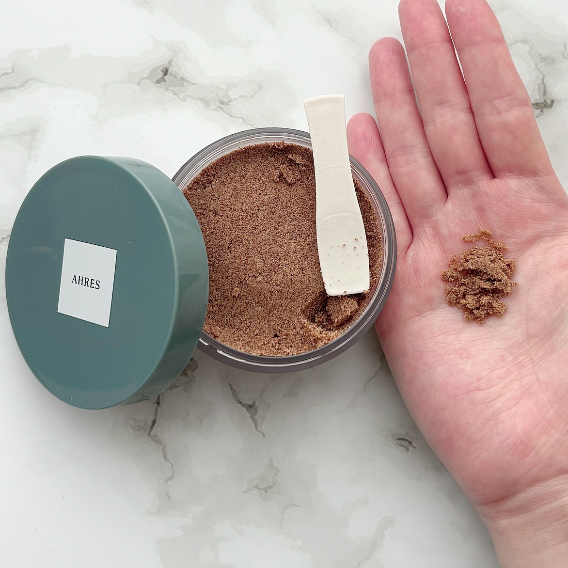 フェイススクラブ ブラッシャー VG/アーレス/スクラブ・ゴマージュを使ったクチコミ（2枚目）