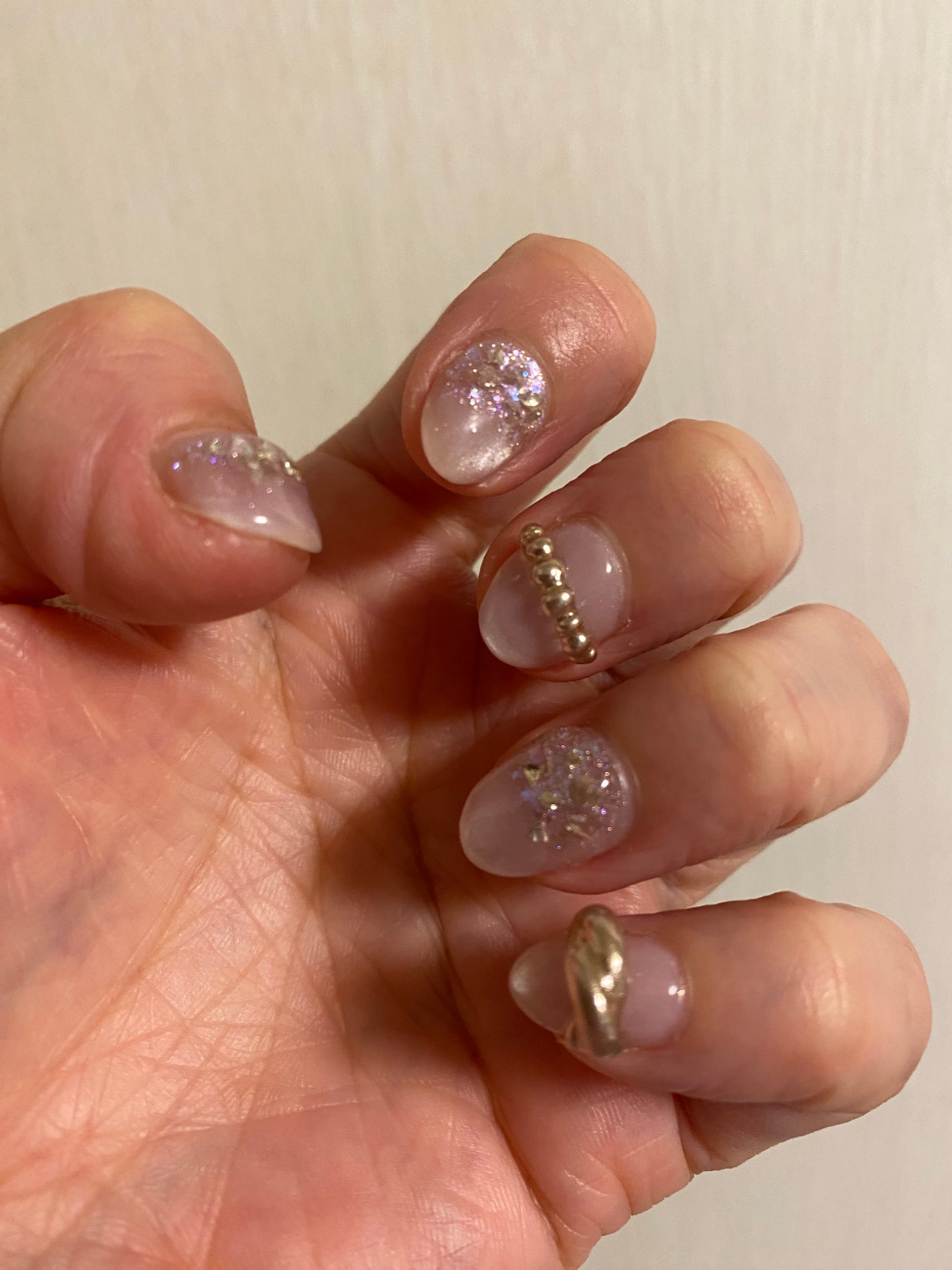 キラキラ☆ on LIPS 「#今月のネイル#ジェルネイル#宝石ネイル#キラキラ..」(2枚目)