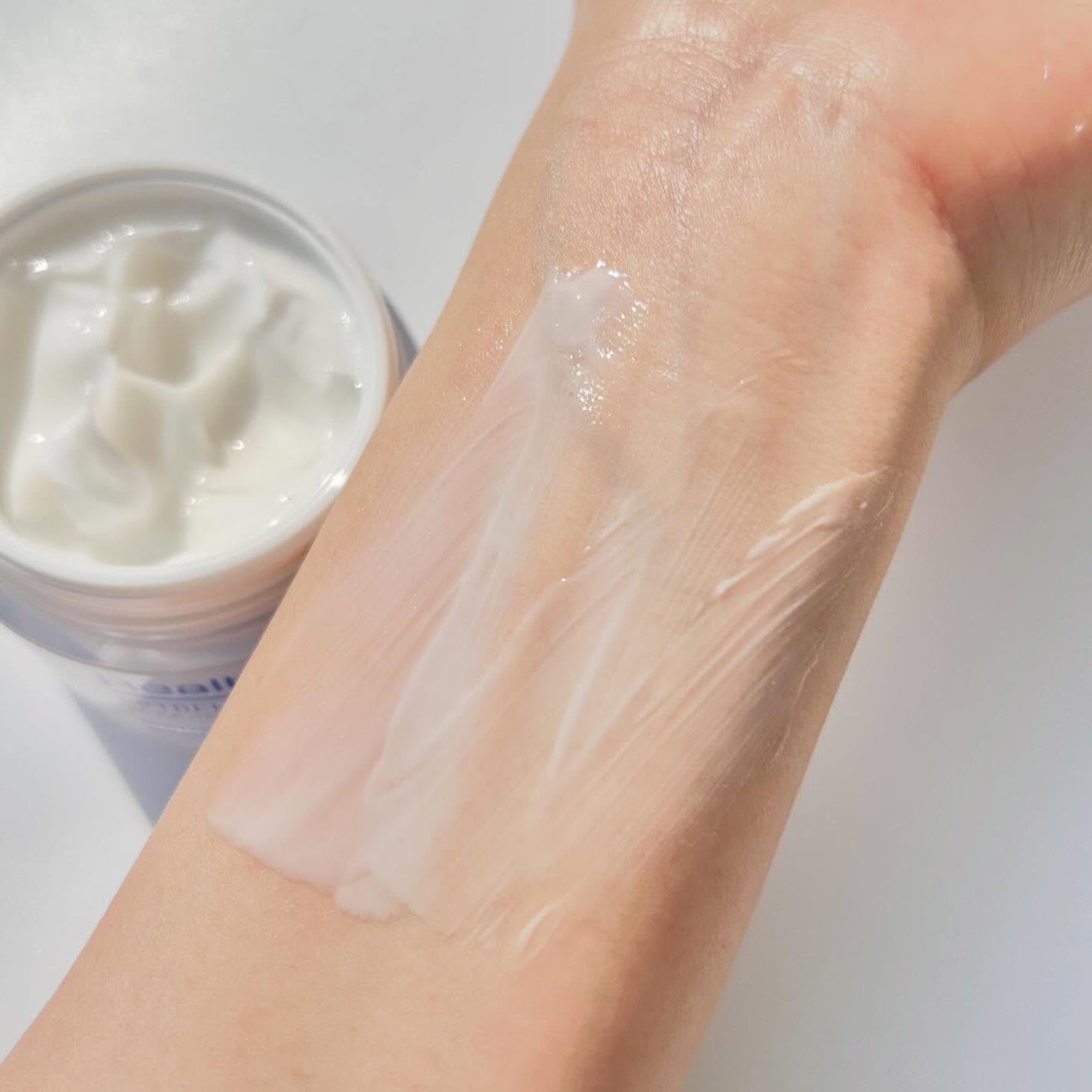 リアルバリア エクストリームクリーム ライト/Real Barrier/フェイスクリームを使ったクチコミ(5枚目)