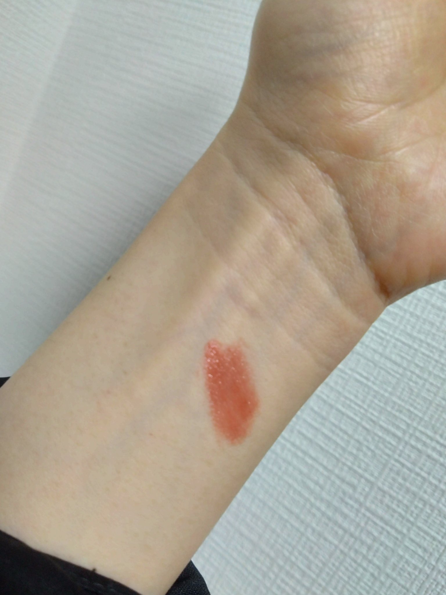 ラスティンググロスリップ/CEZANNE/口紅を使ったクチコミ（2枚目）