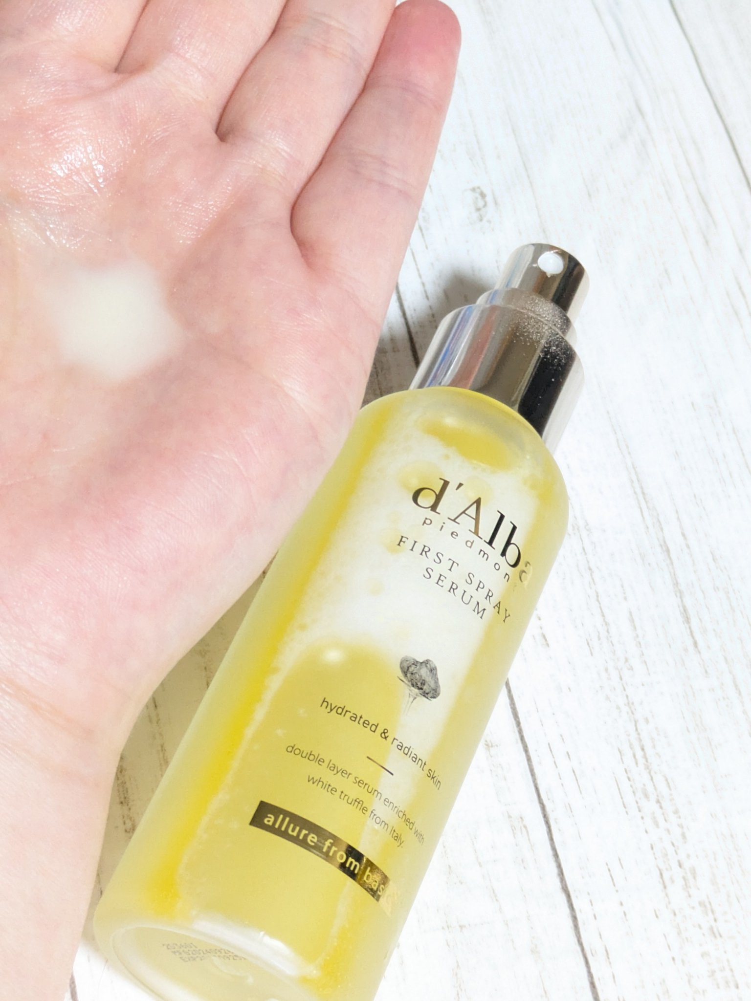 ダルバ ホワイトトリュフファーストスプレーセラム/ダルバ/ミスト状化粧水を使ったクチコミ（2枚目）