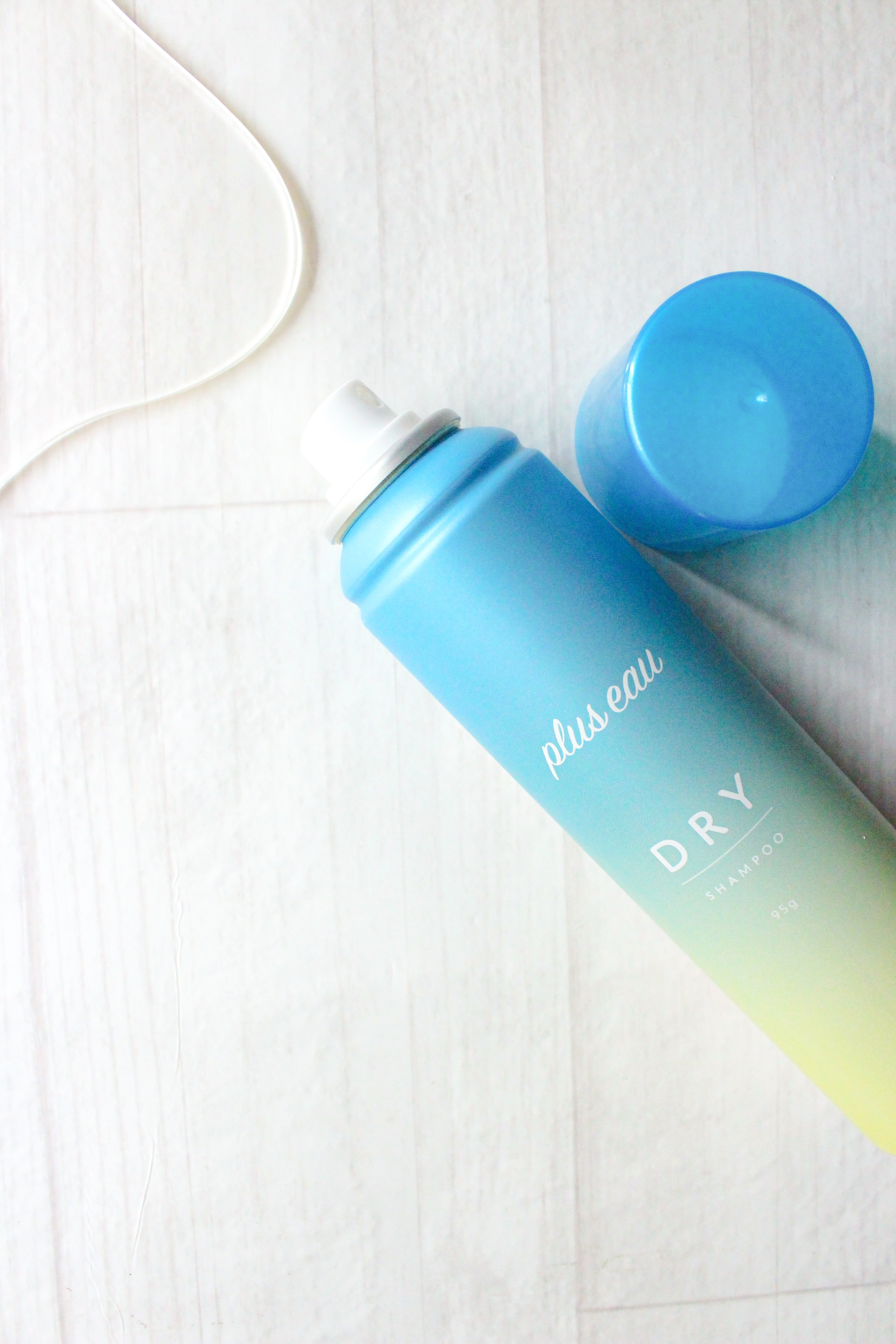 Plus eau
『プリュスオー 2wayドライシャンプー』

汗のべたつき・ニオイの髪悩みを、洗ったようなすっきり感と

爽やかな香りで瞬間リセットしてくれます𓂃🫧‪

このスプレーをかけただけでサラサラ髪になりました！！

朝のベタ