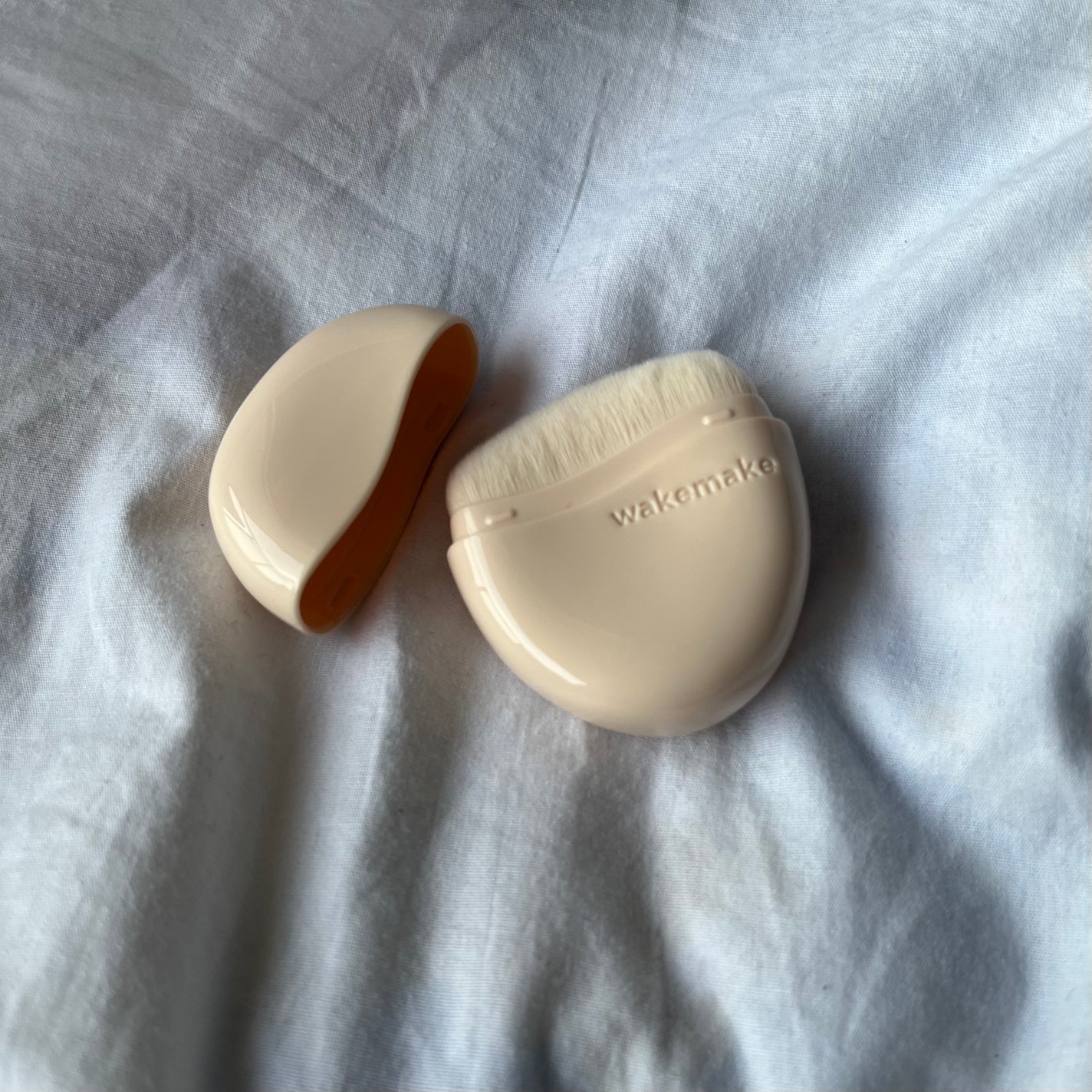 ウォーターグロウコーティングバーム/wakemake/クリーム・エマルジョンファンデーションを使ったクチコミ(3枚目)