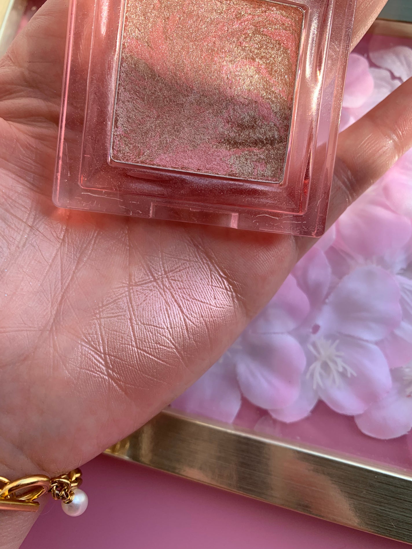 マーブルハイライター/Glint/パウダーハイライトを使ったクチコミ(3枚目)